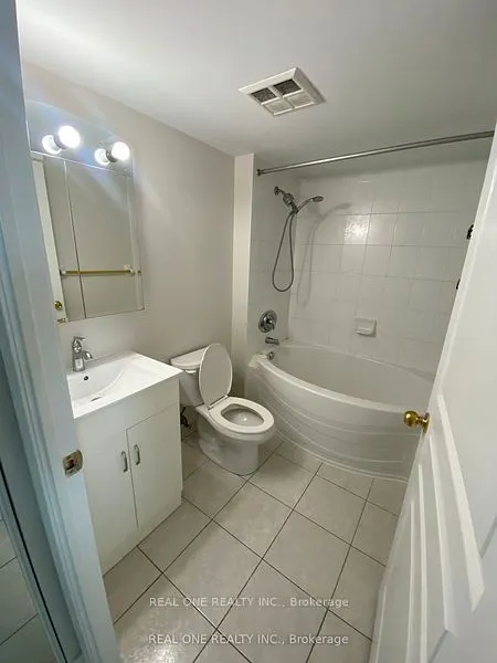 2565 Erin Centre Boulevard, #1403