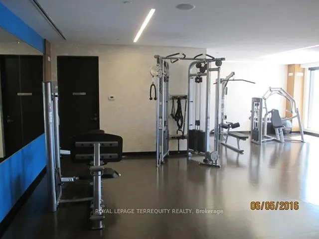 36 Park Lawn Road, #2703