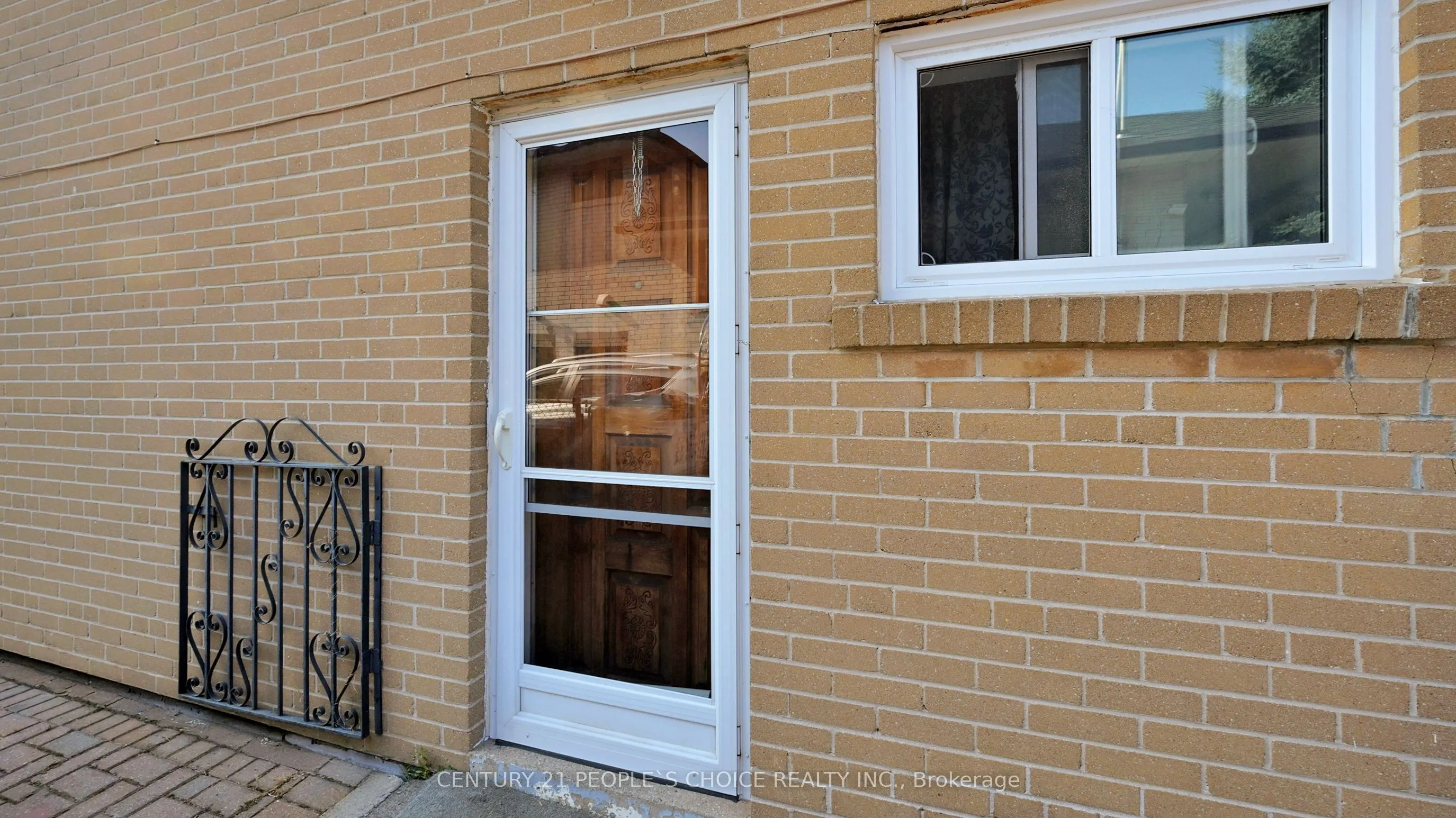 42 Clayhall Crescent