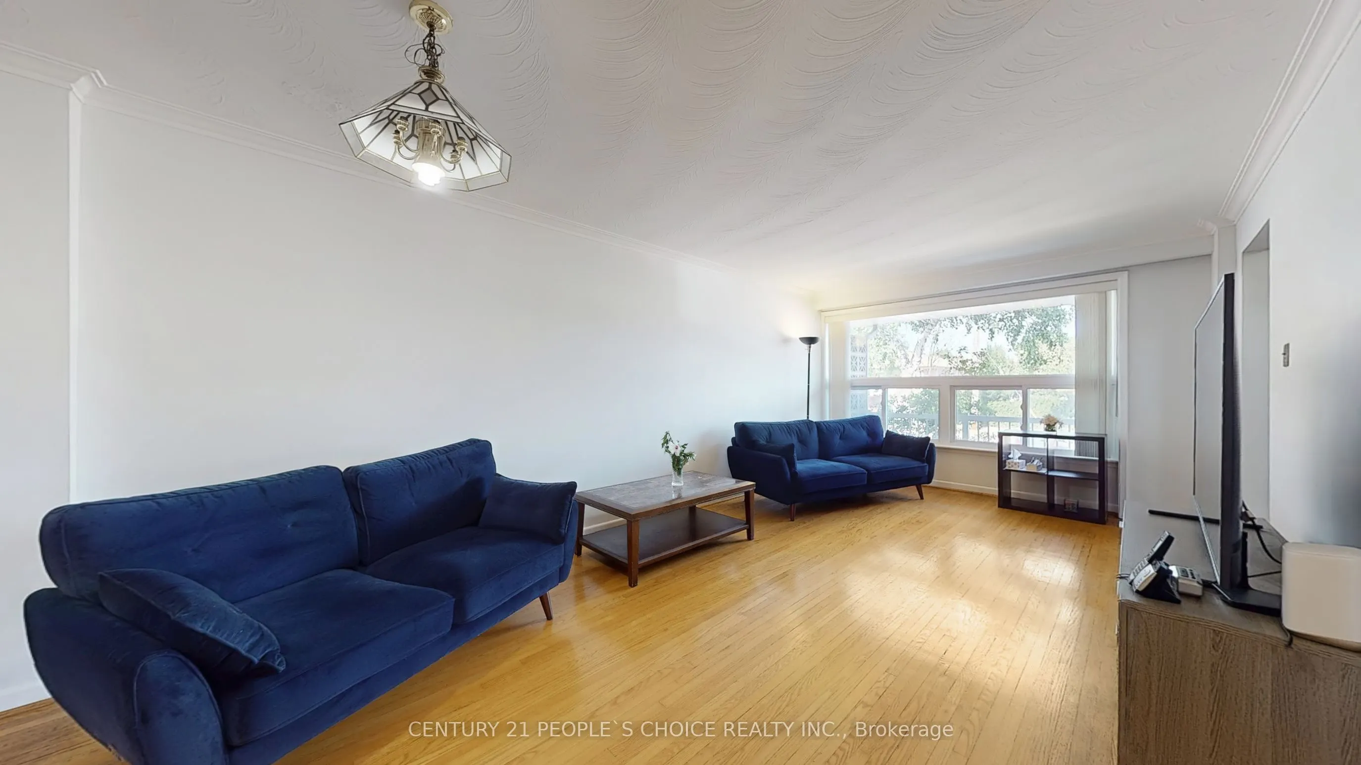 42 Clayhall Crescent