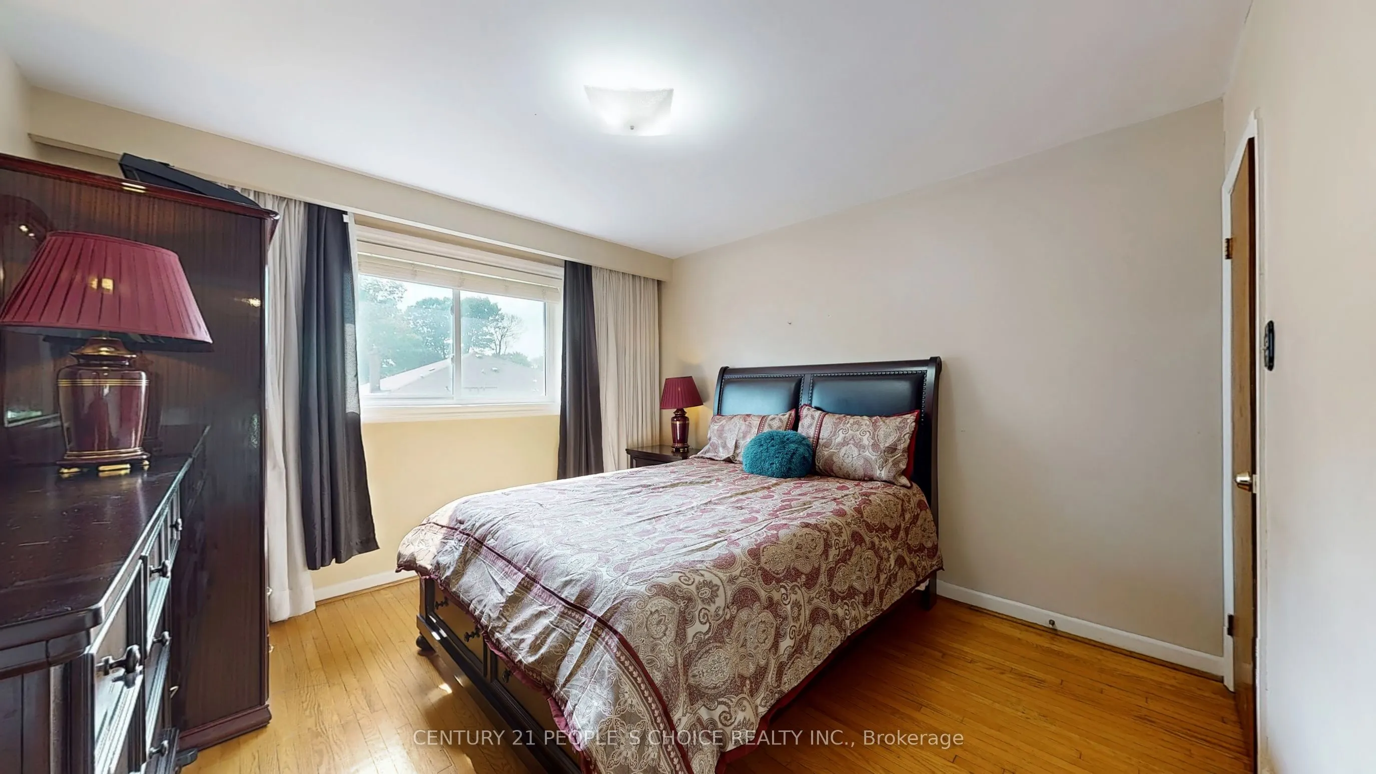 42 Clayhall Crescent