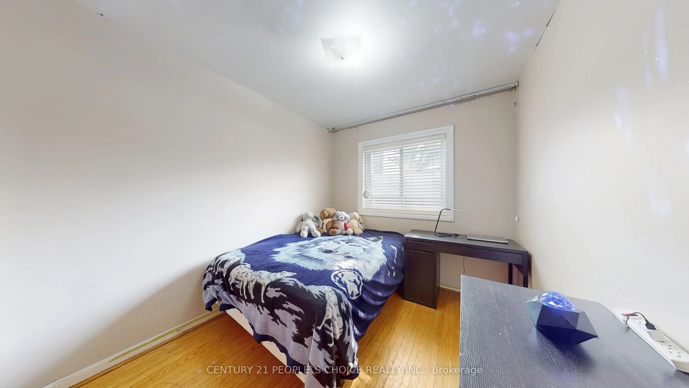 42 Clayhall Crescent