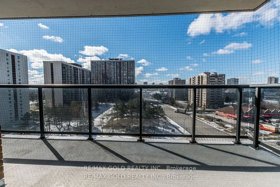 17 Knightsbridge Road, #1010