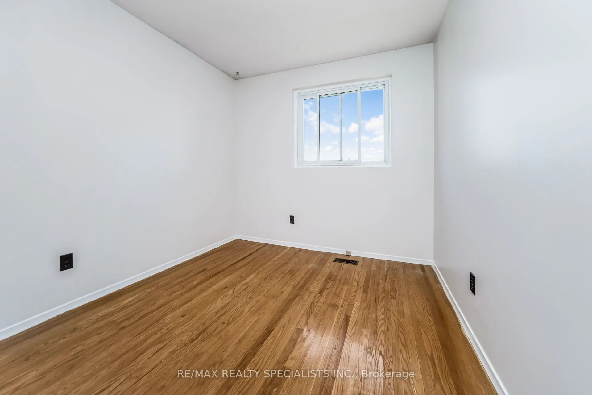 29 Edenridge Drive