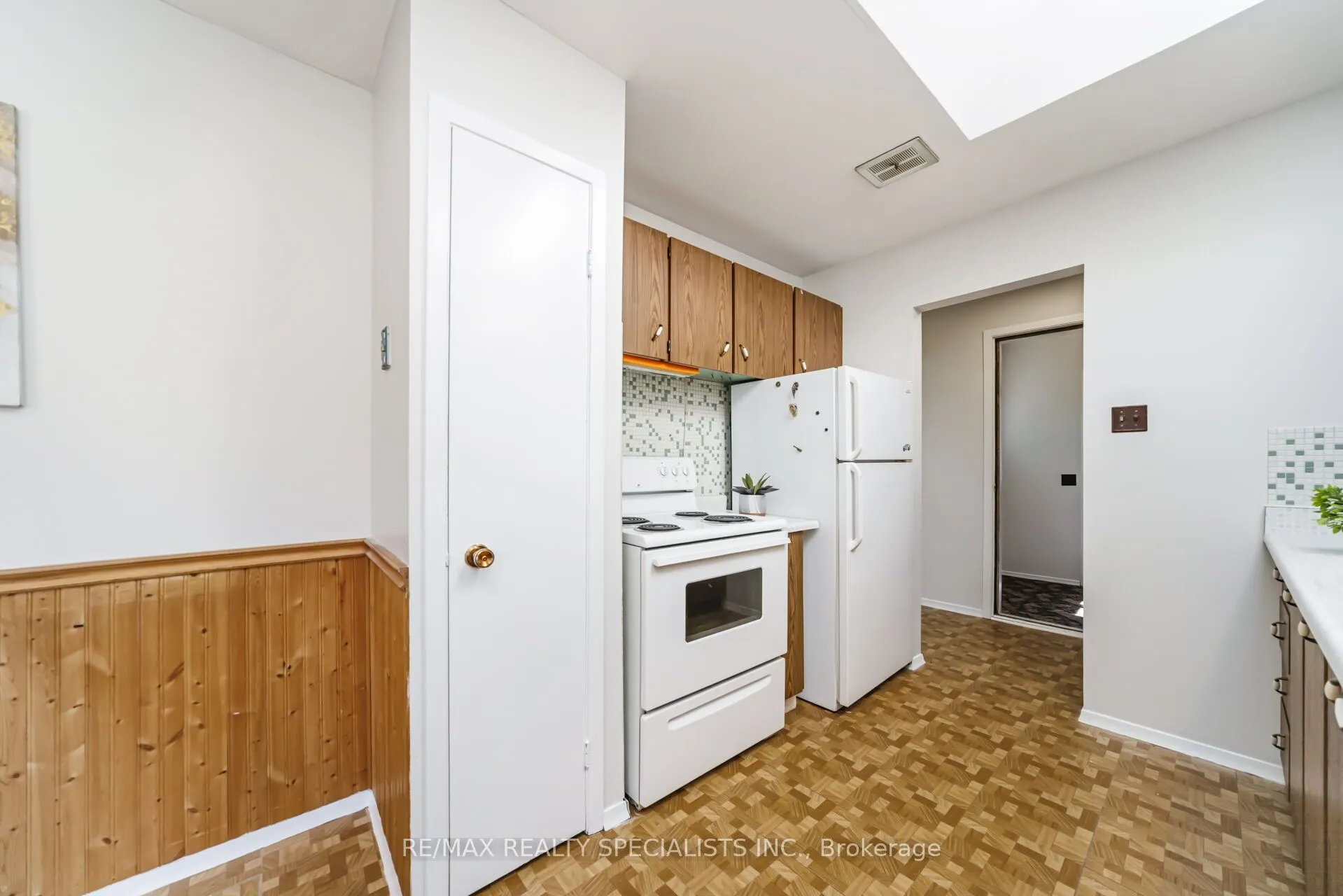 29 Edenridge Drive