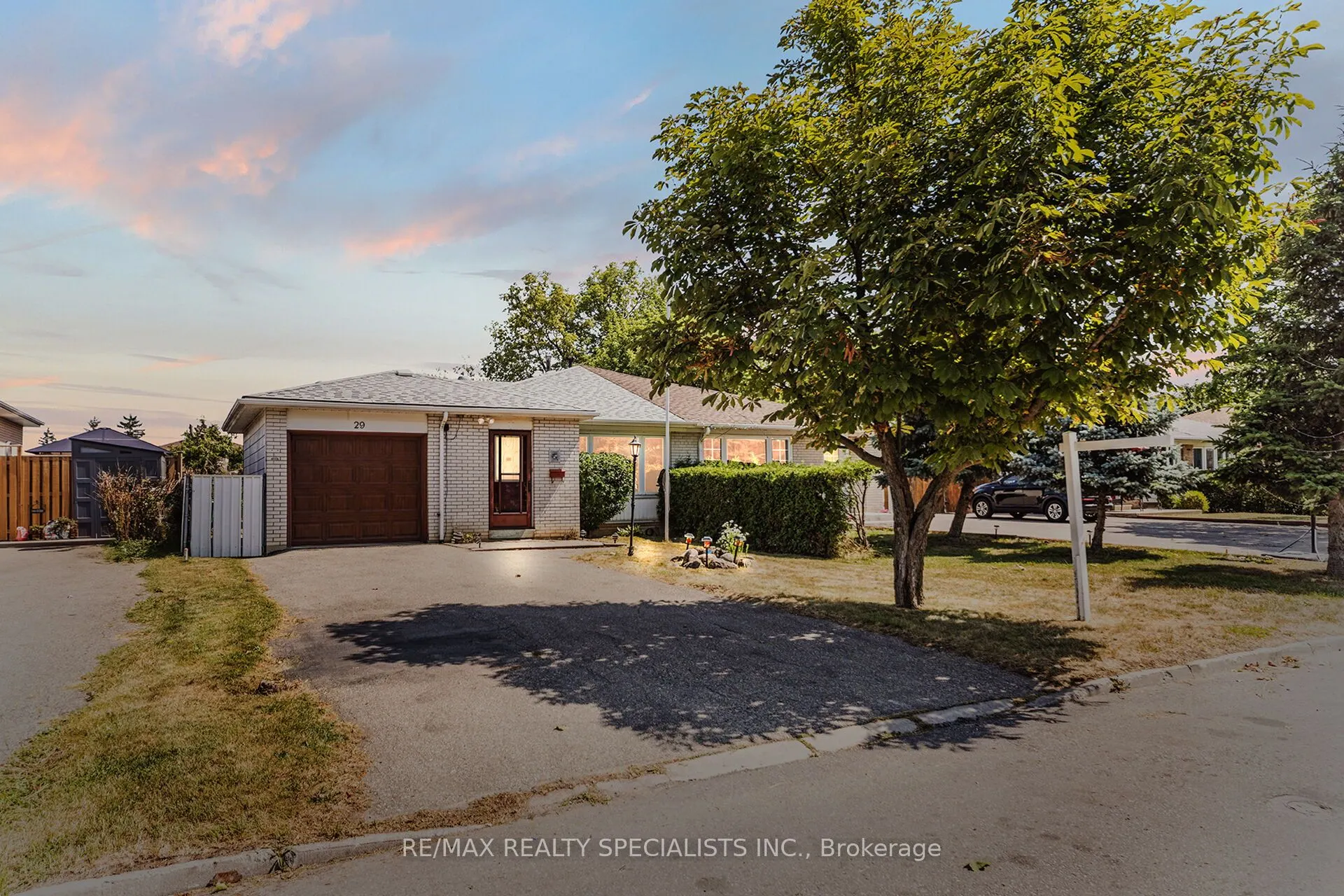 29 Edenridge Drive