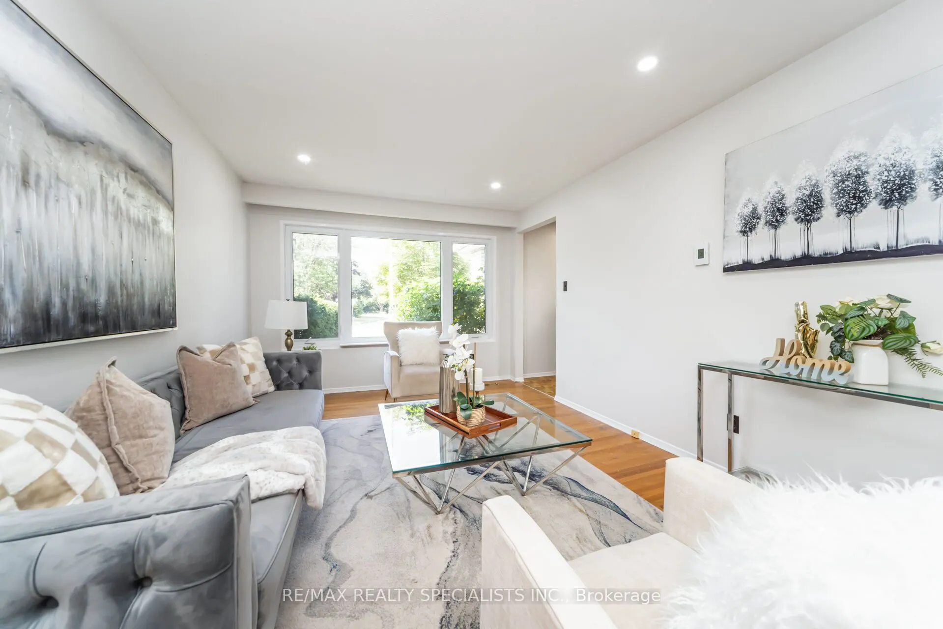 29 Edenridge Drive