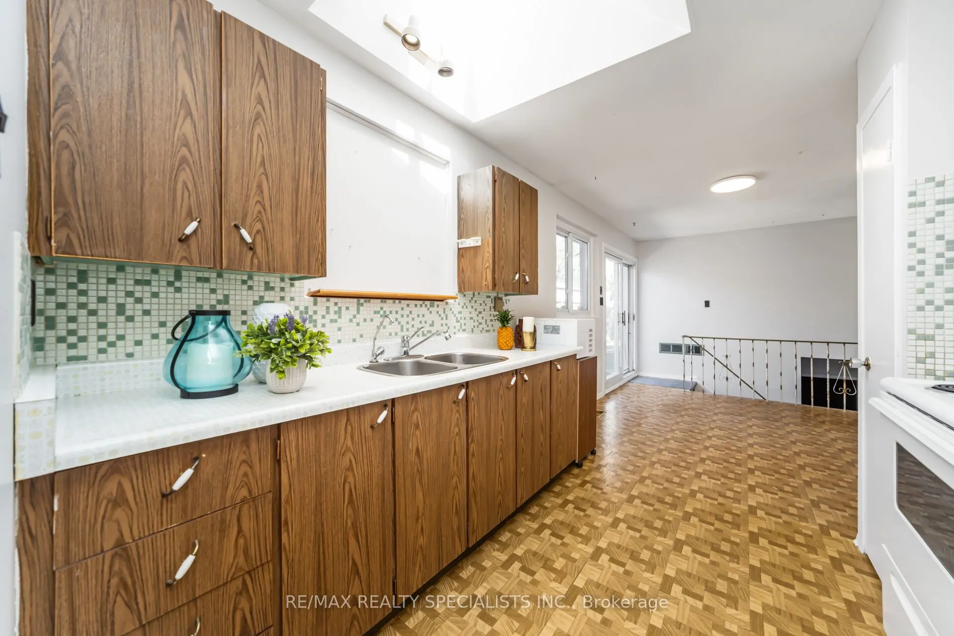 29 Edenridge Drive
