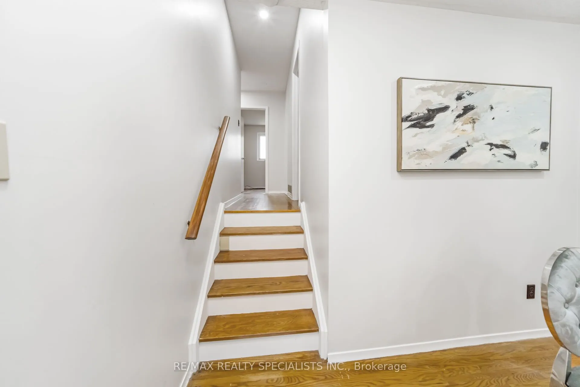 29 Edenridge Drive