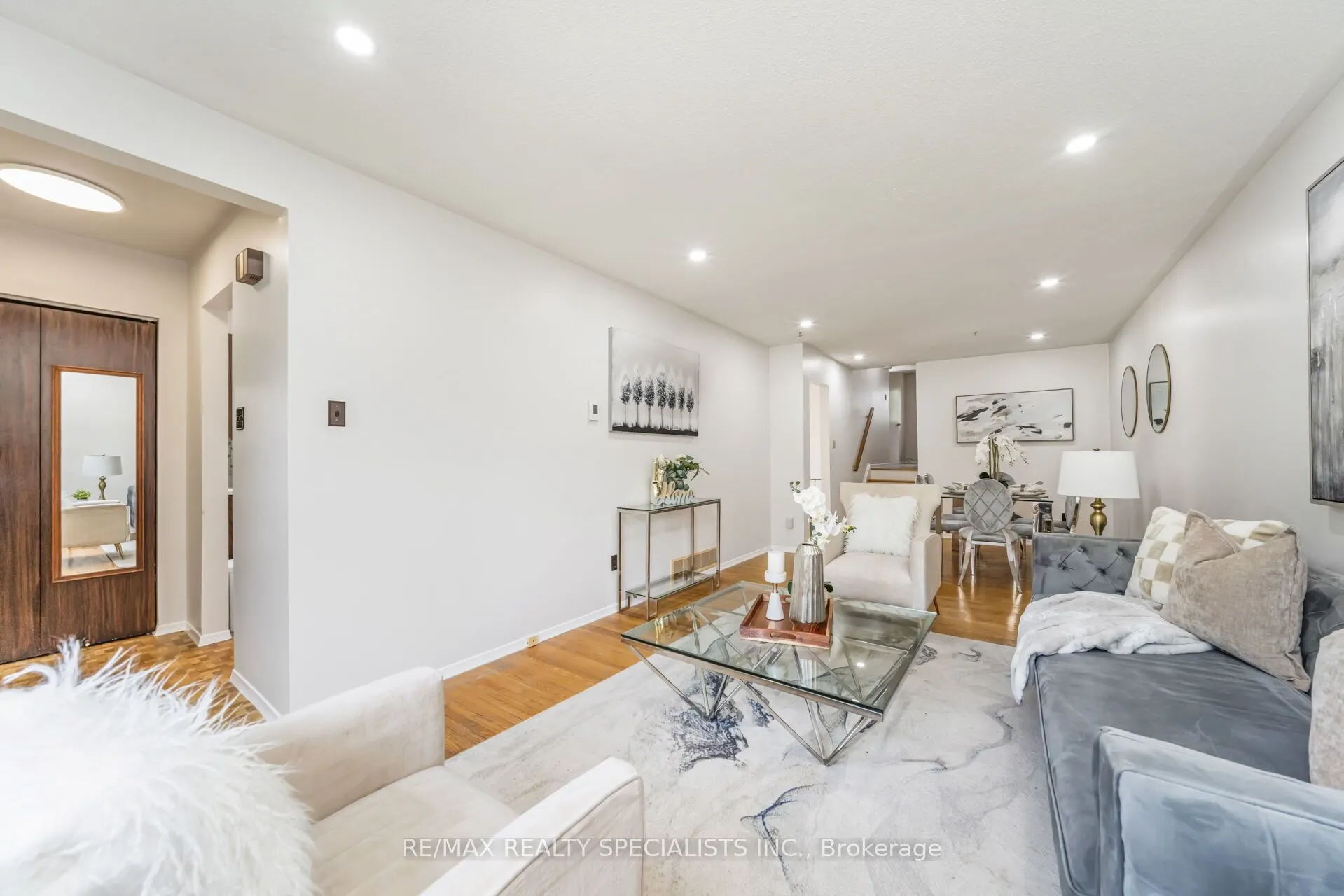 29 Edenridge Drive