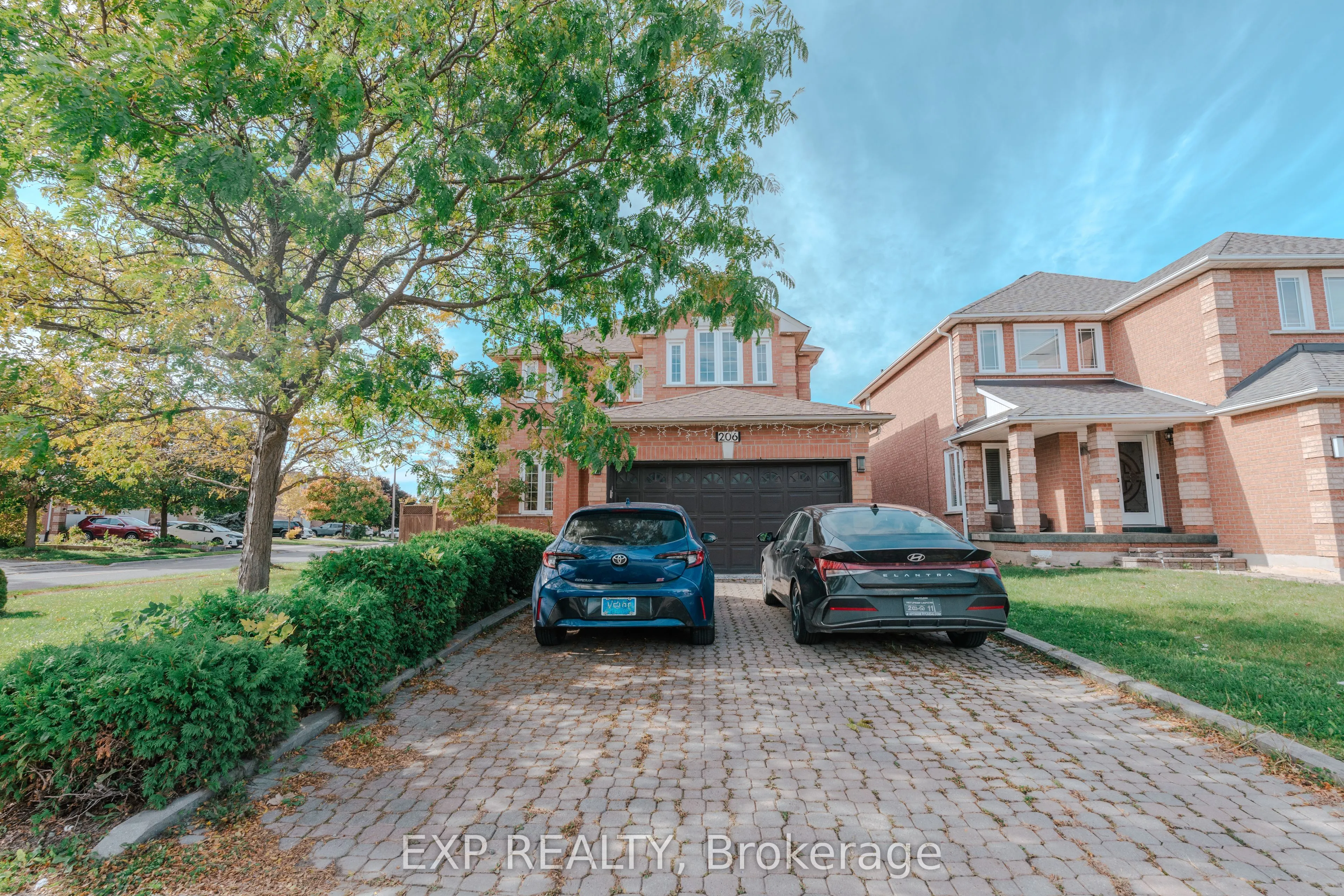 206 Drinkwater Road, #Upper