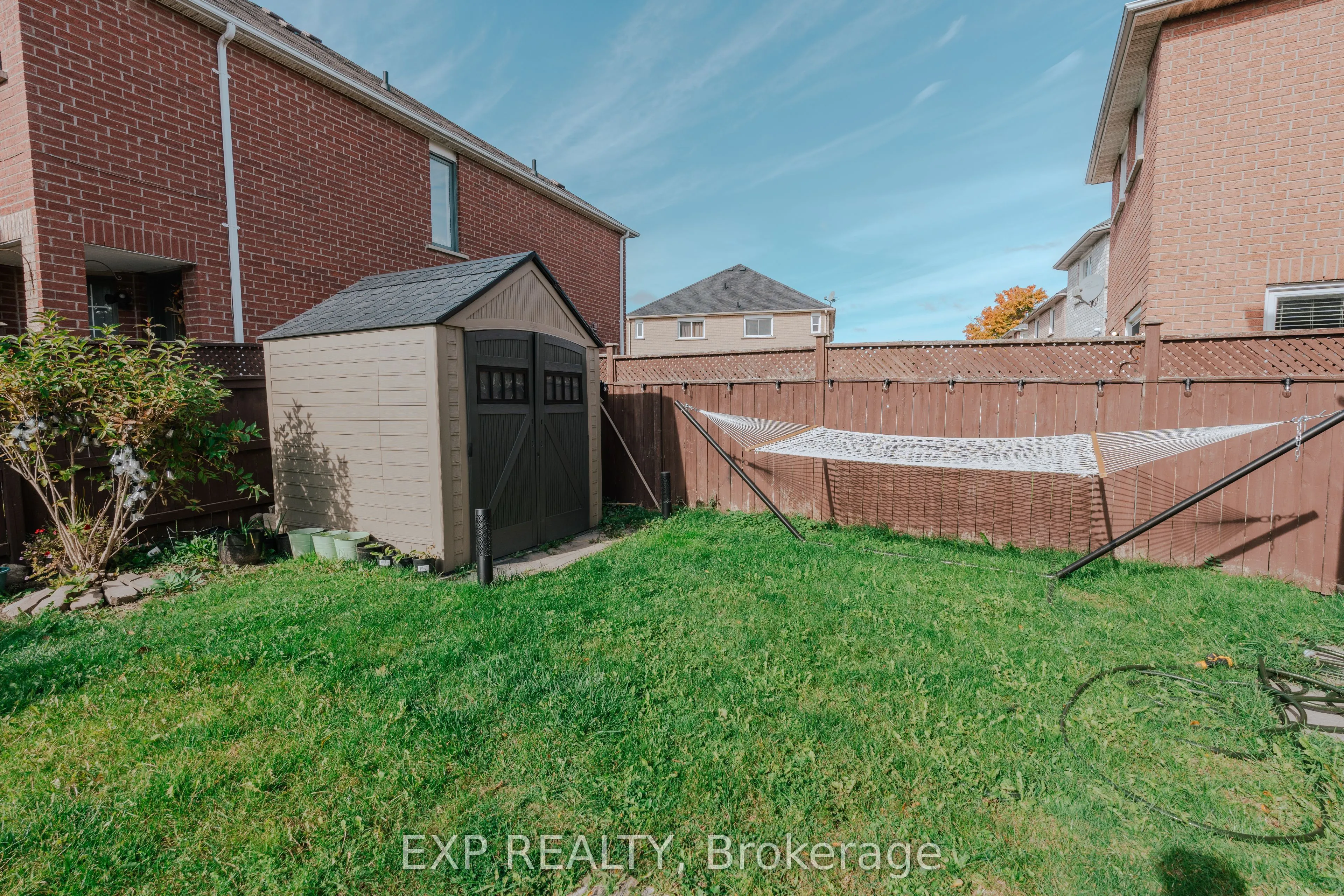 206 Drinkwater Road, #Upper