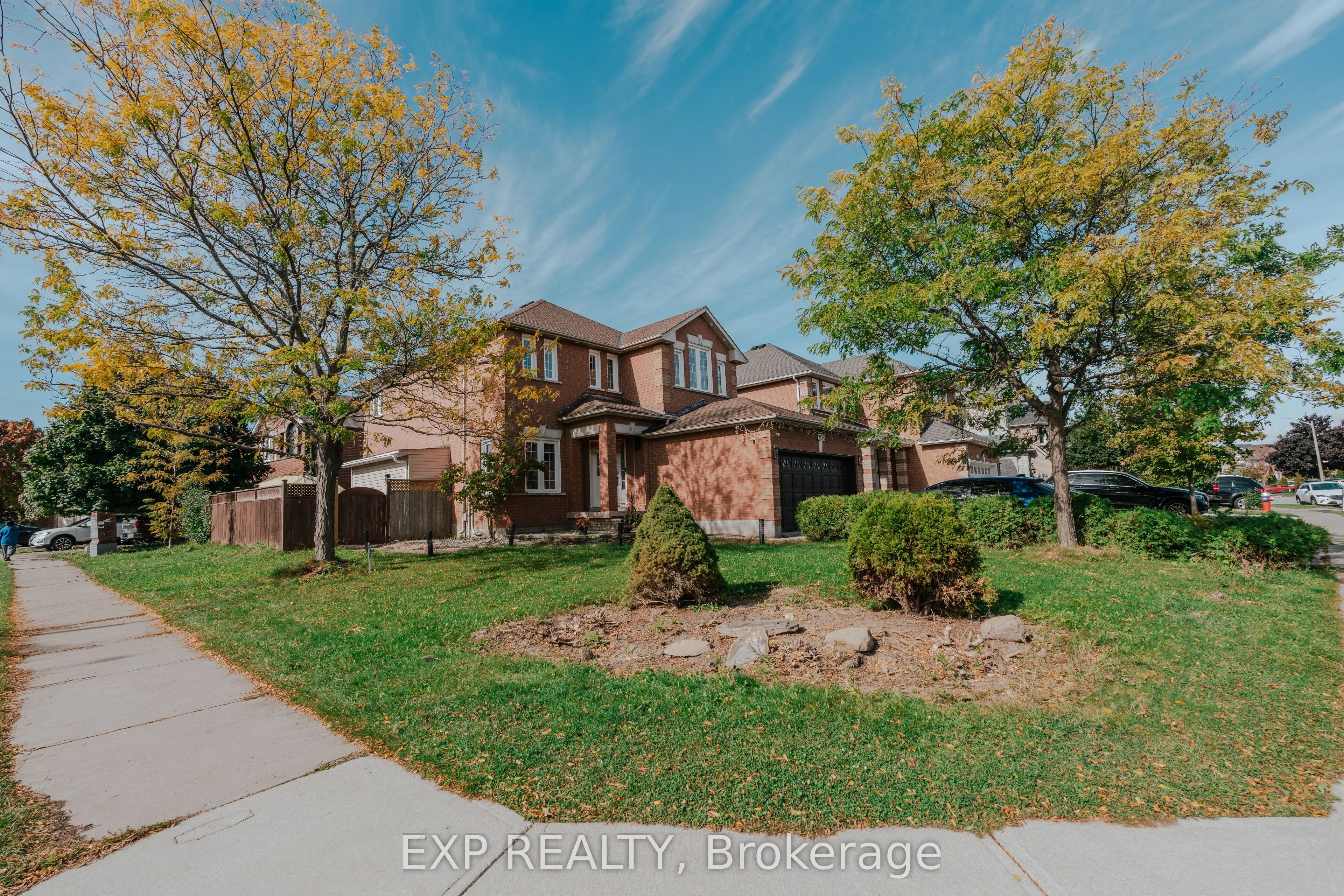 206 Drinkwater Road, #Upper