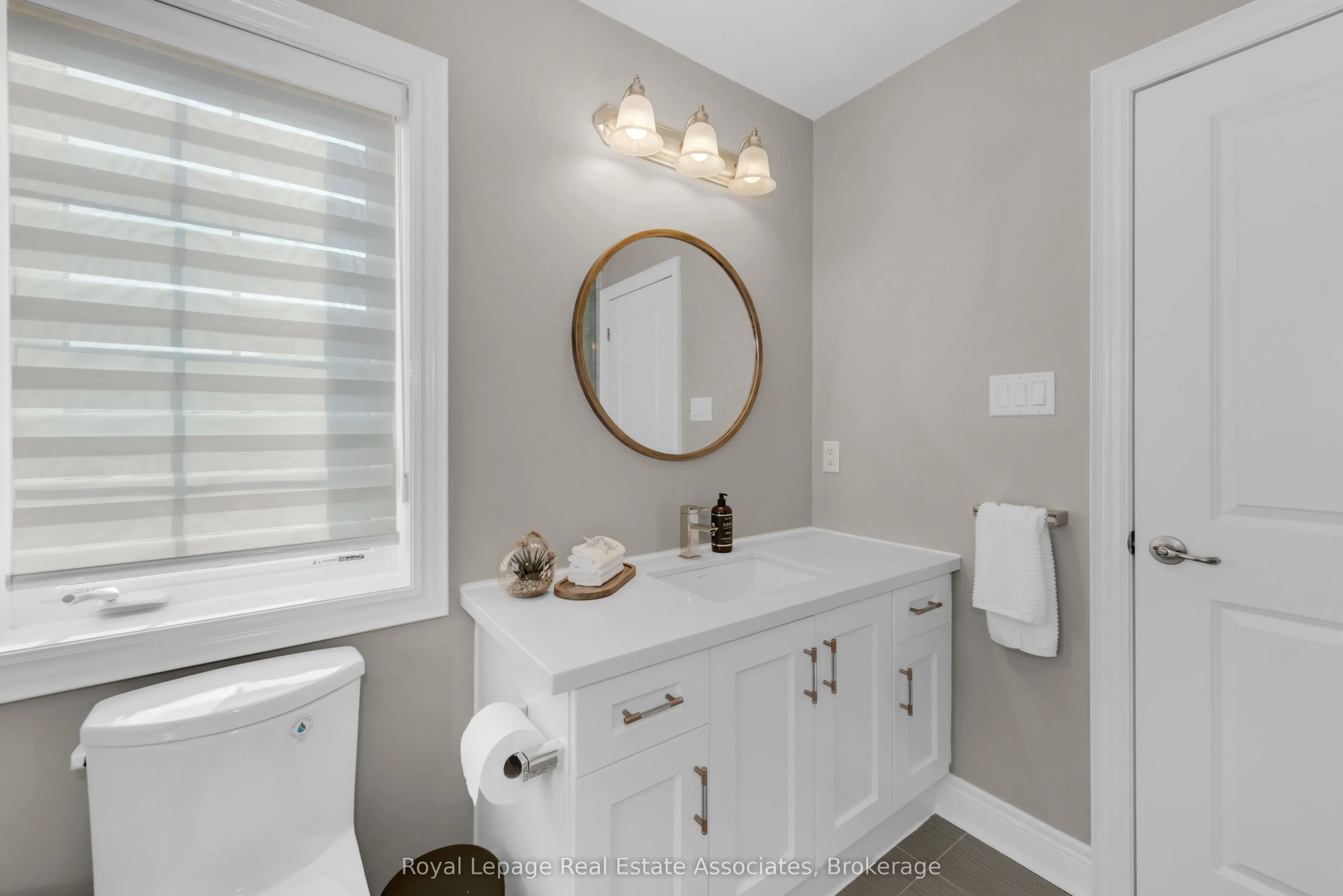 3040 Eberly woods Drive