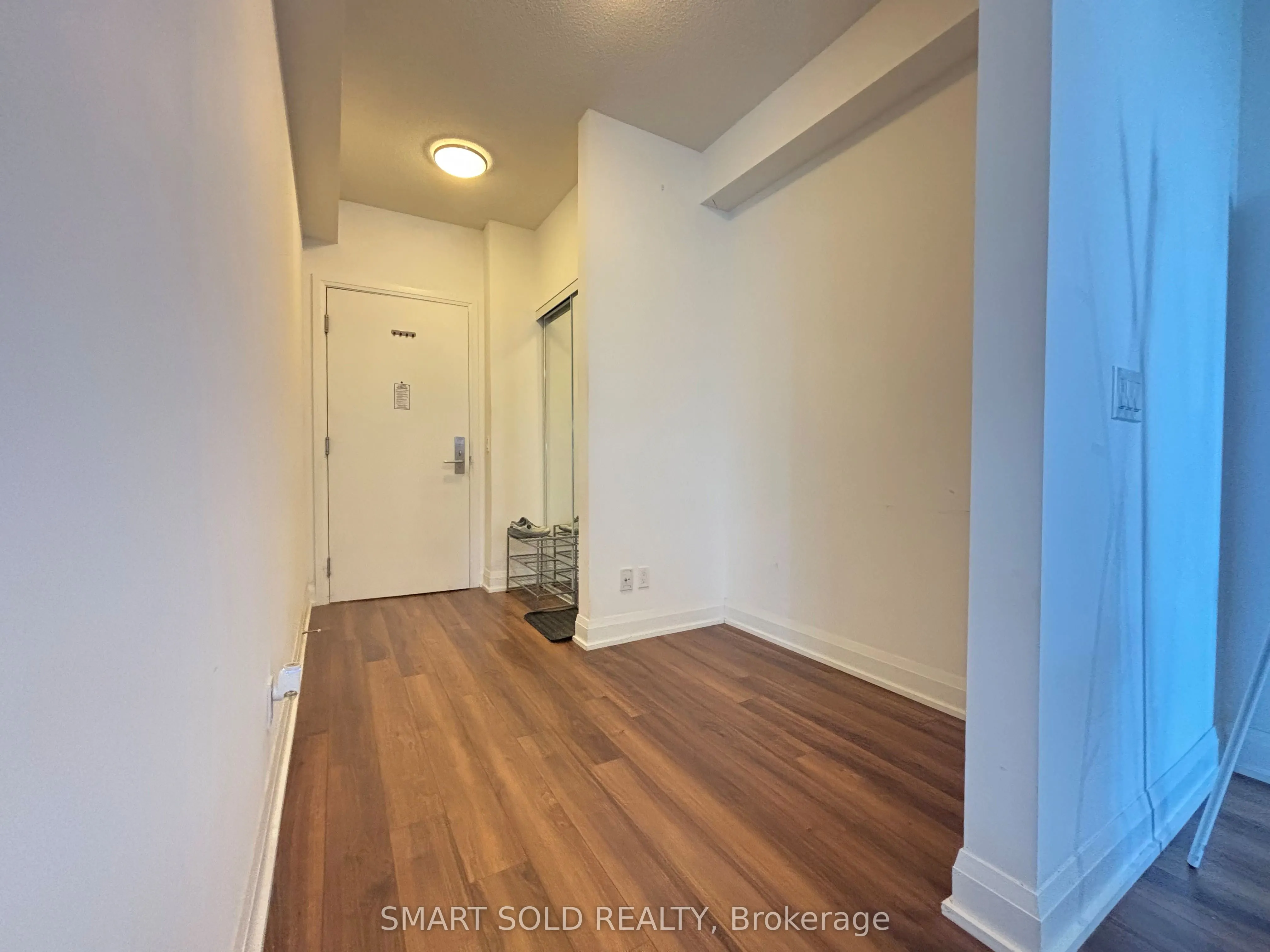 56 Annie Craig Drive, #904