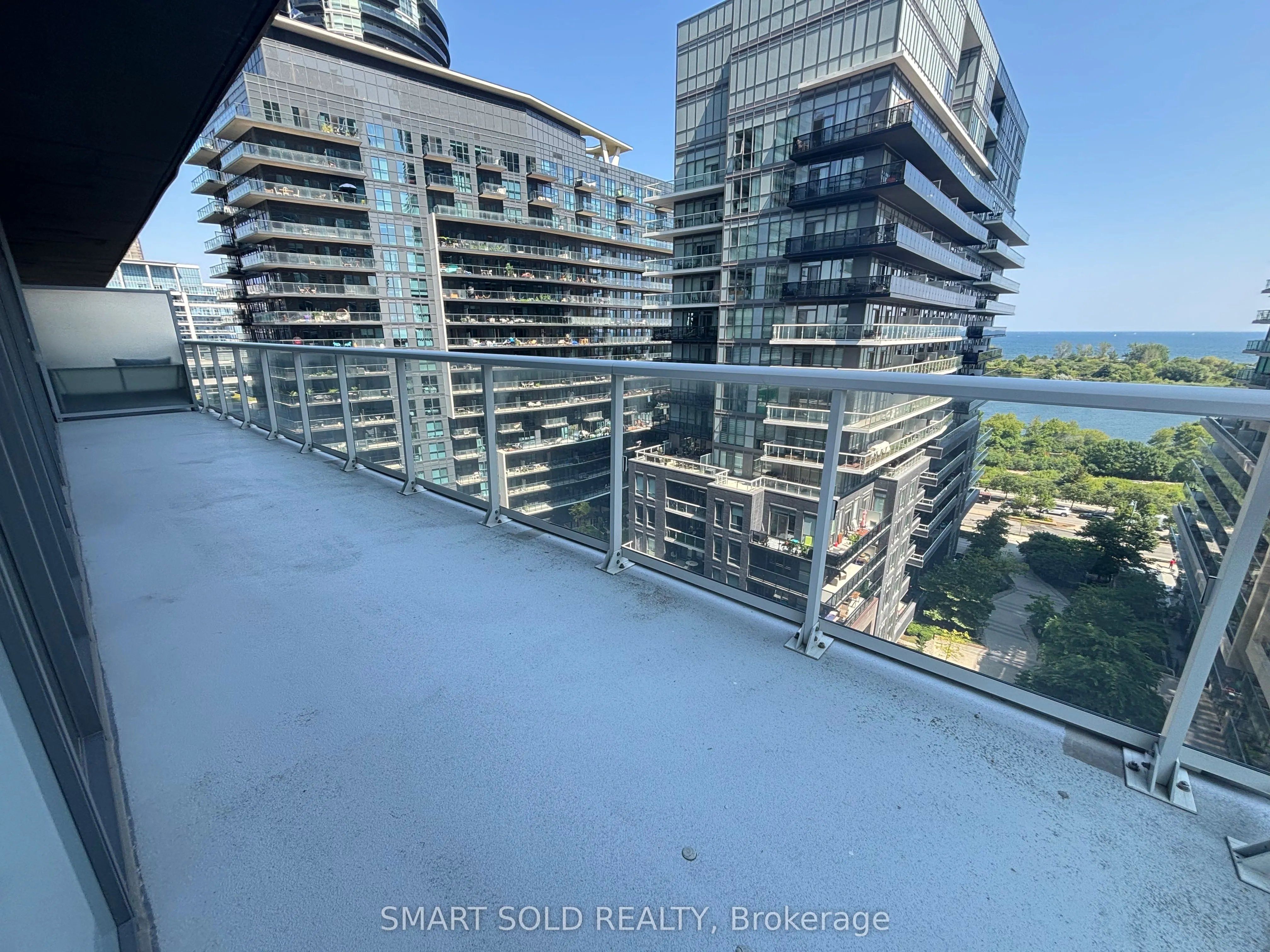 56 Annie Craig Drive, #904