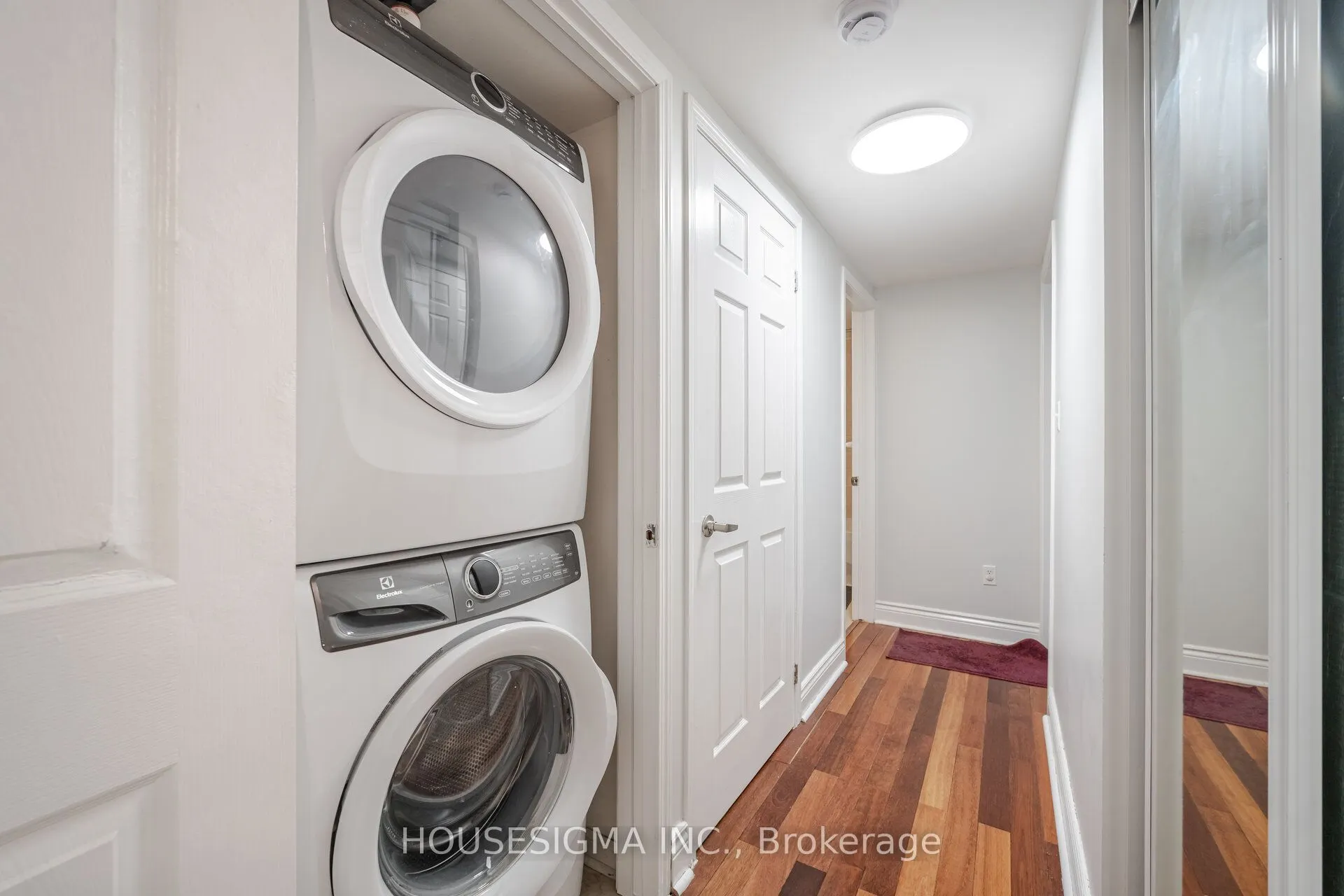 760 Neighbourhood Circle, #3