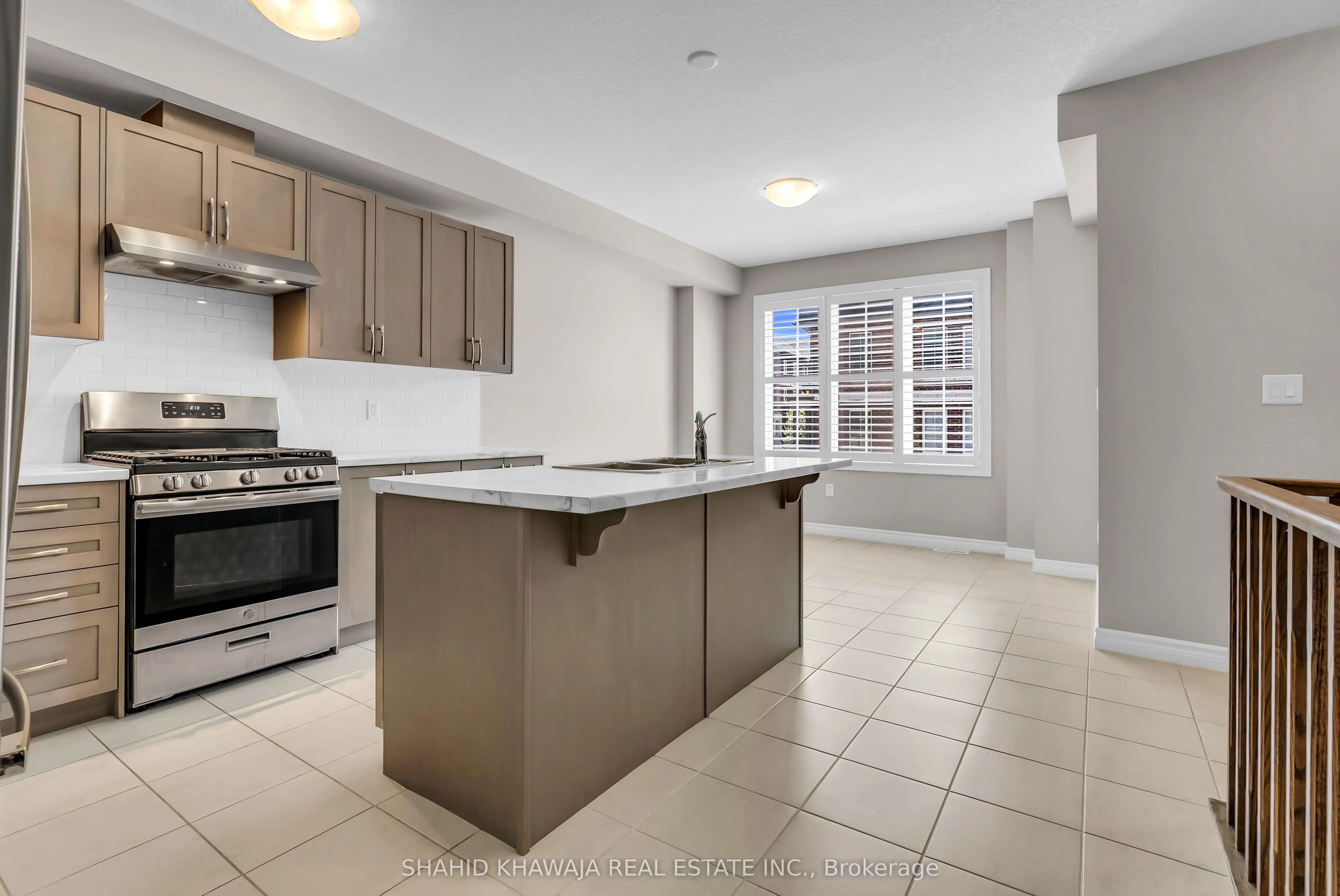 445 Ontario Street S, #Unit 23