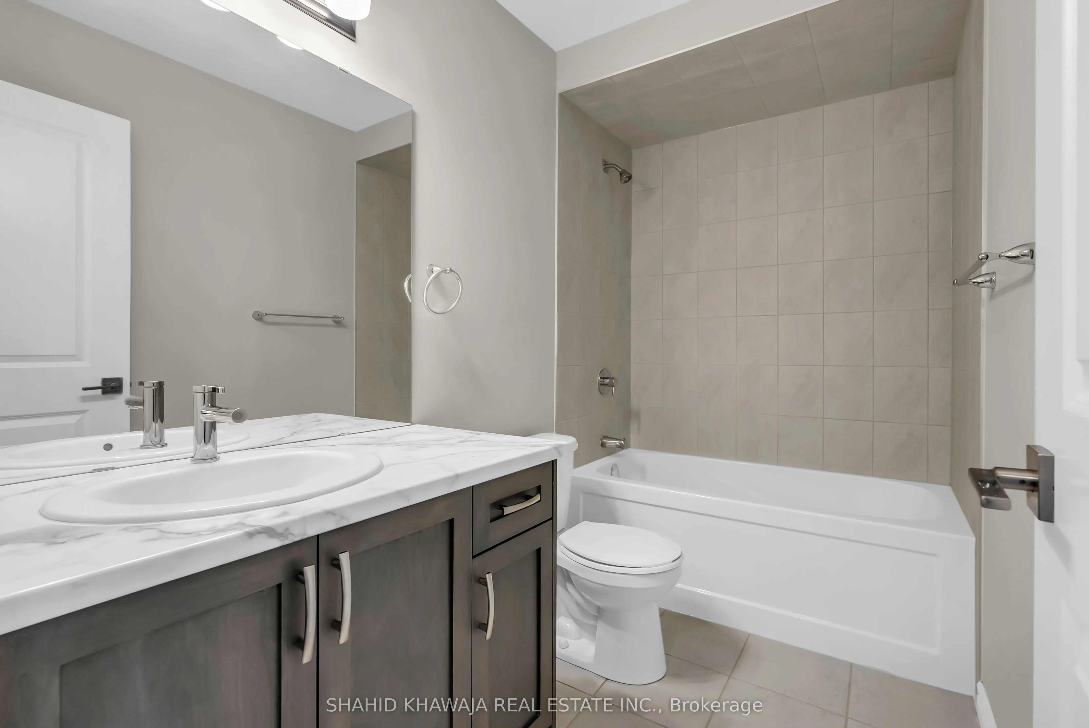445 Ontario Street S, #Unit 23