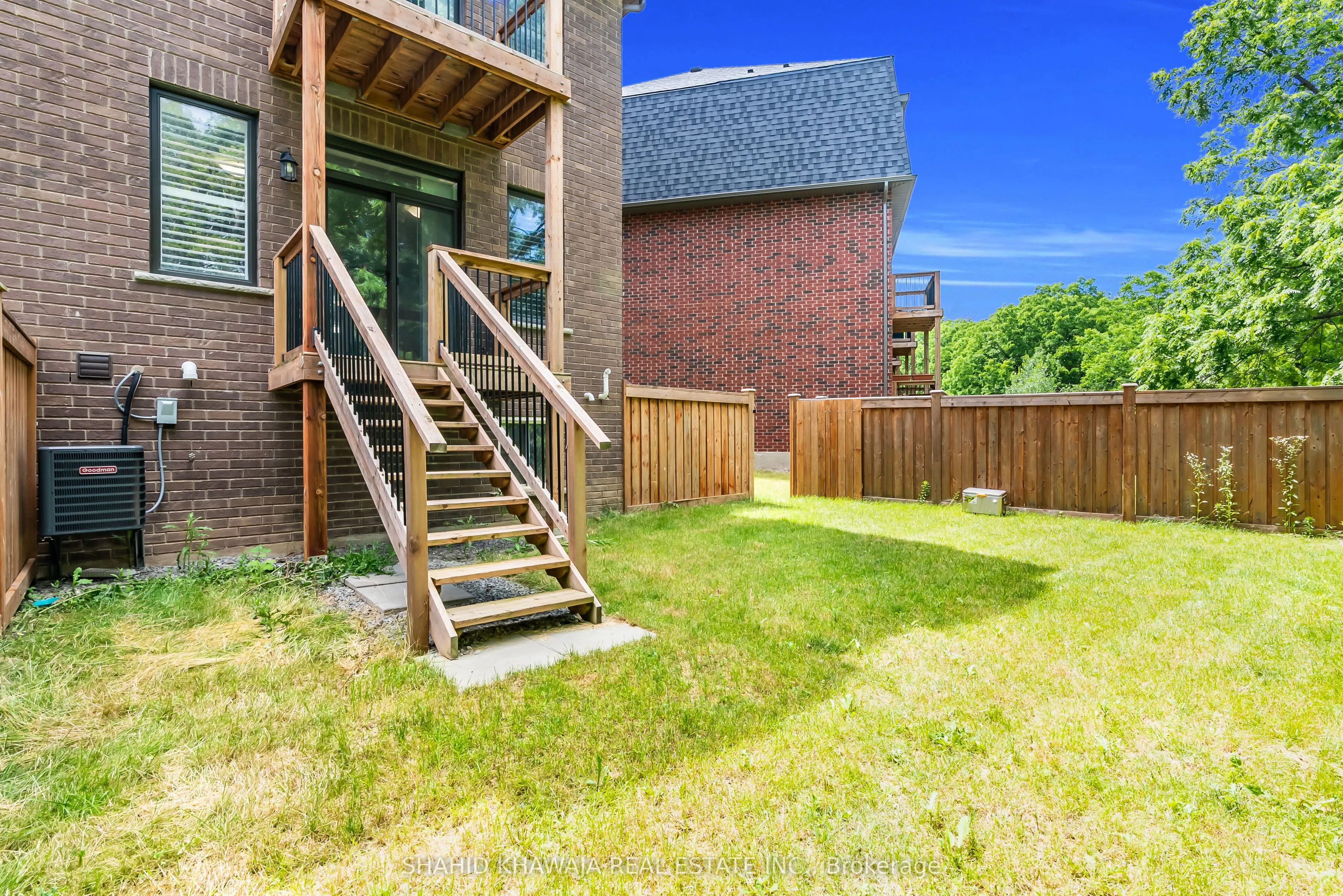 445 Ontario Street S, #Unit 23