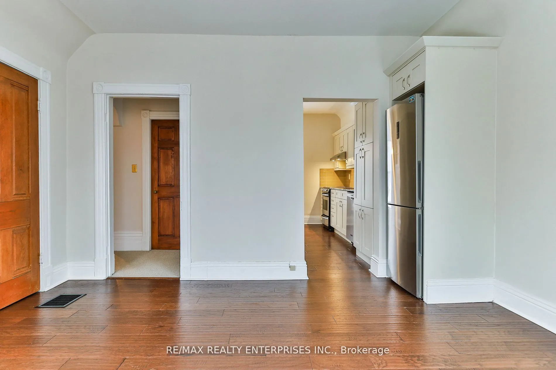 245 Main Street N