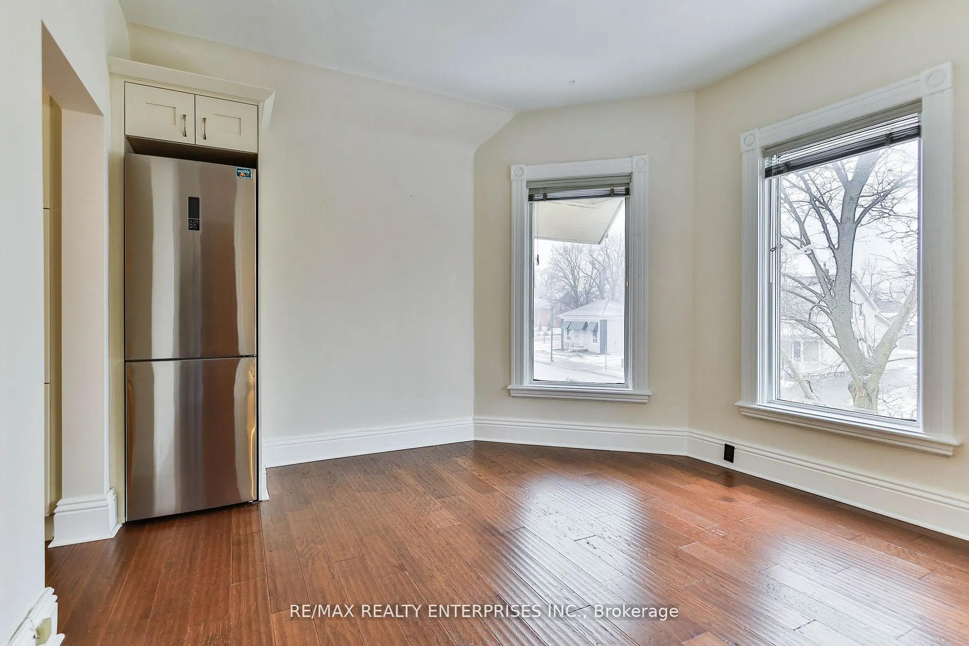 245 Main Street N