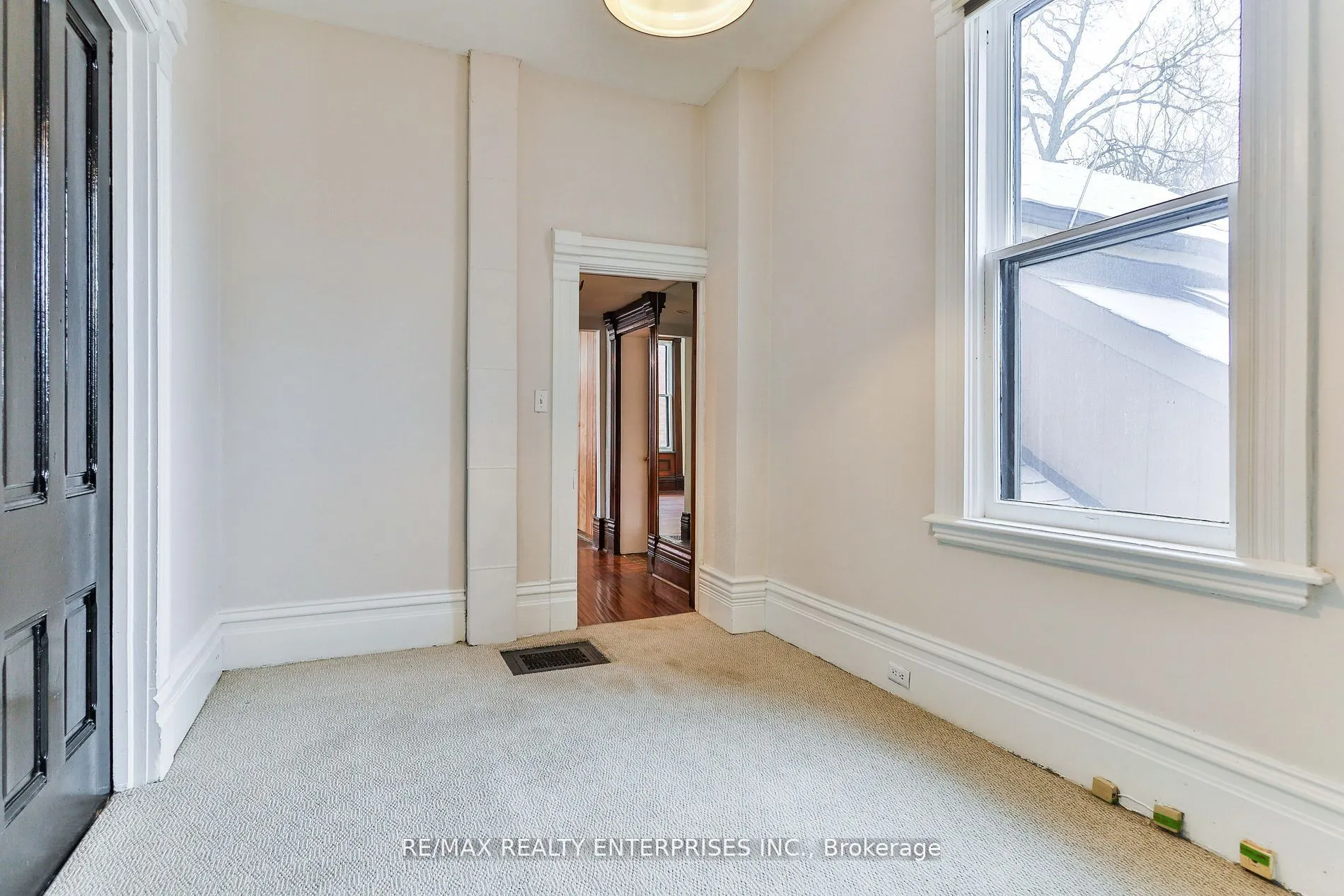 245 Main Street N