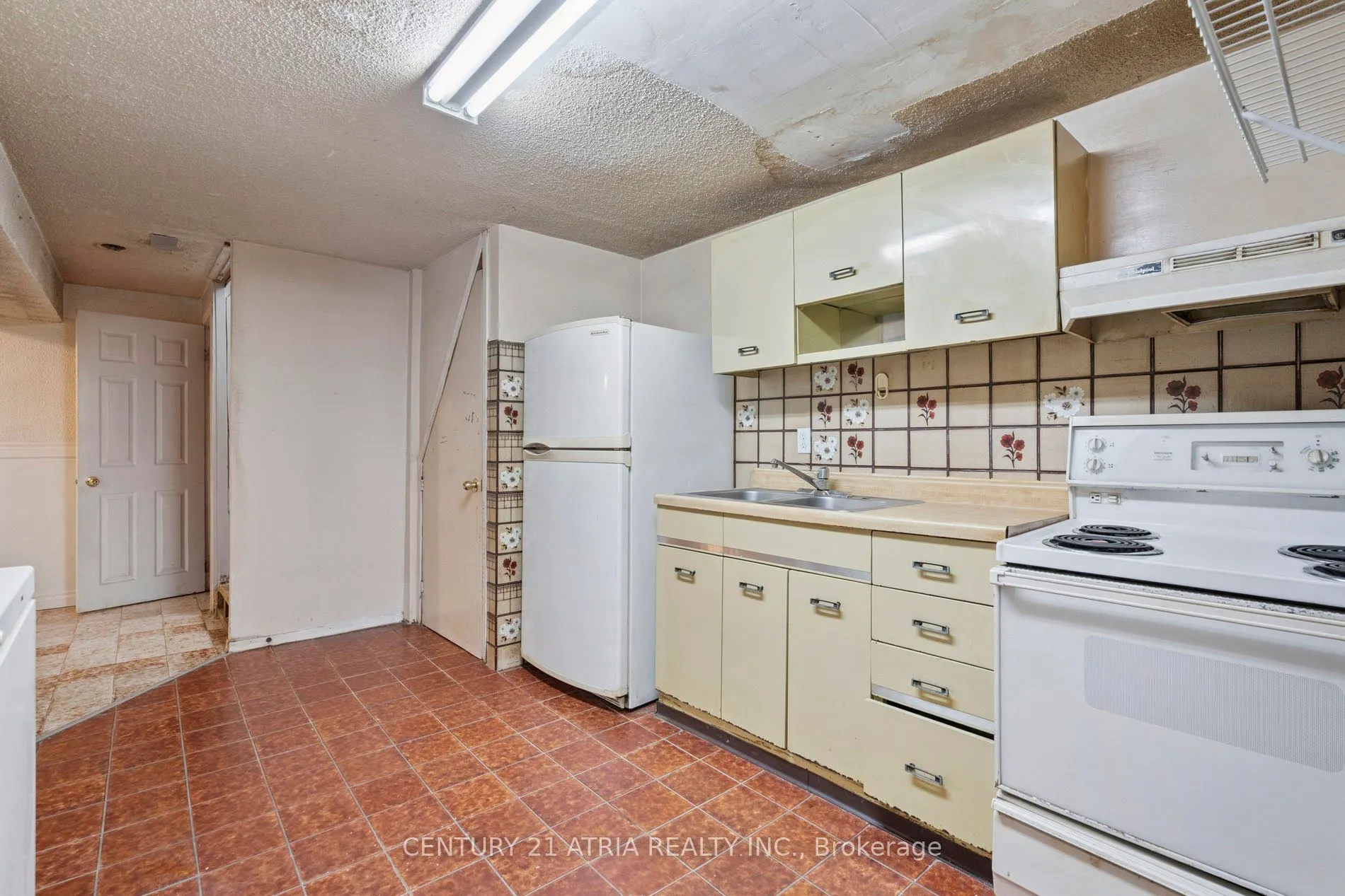28 Glenmore Crescent