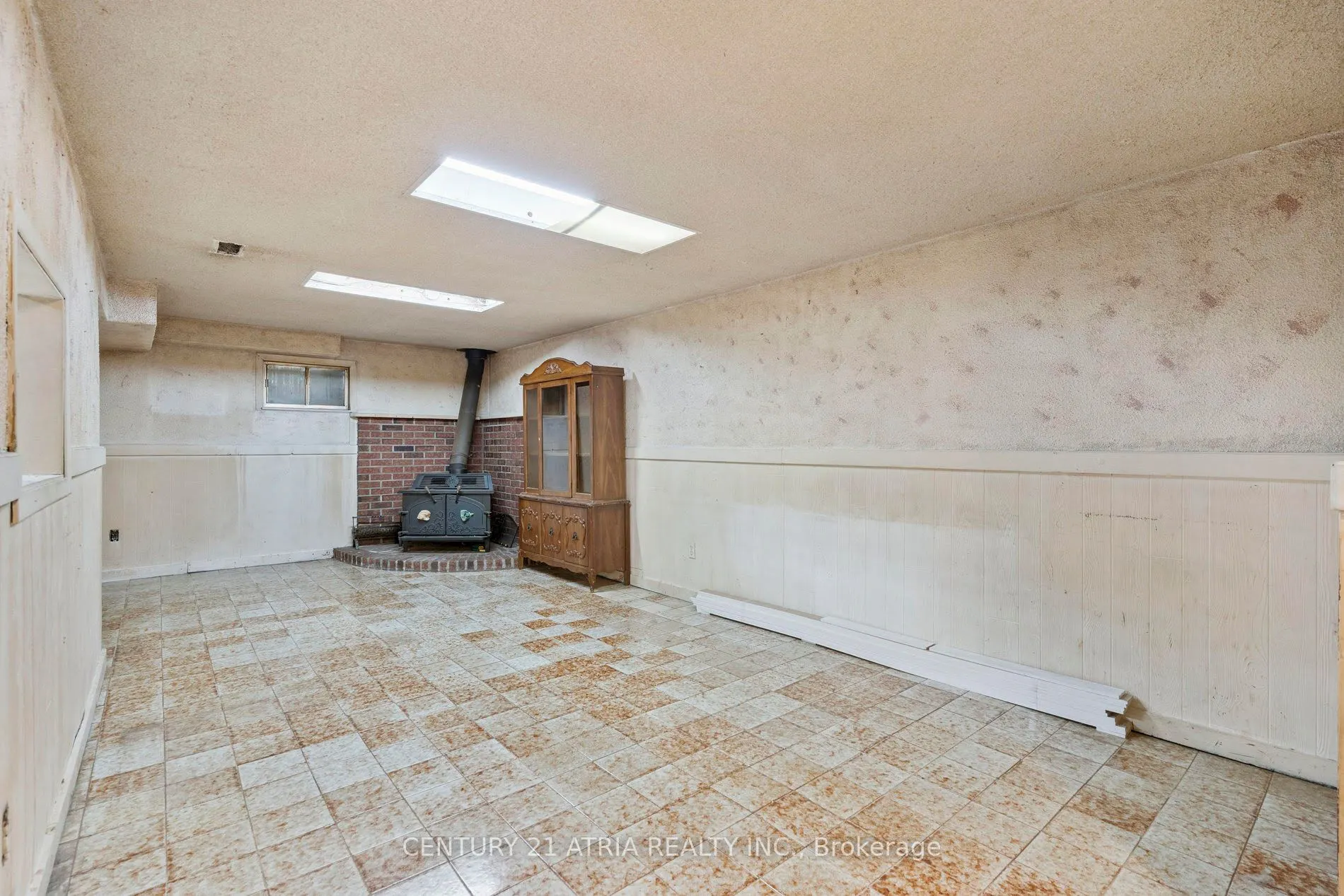 28 Glenmore Crescent