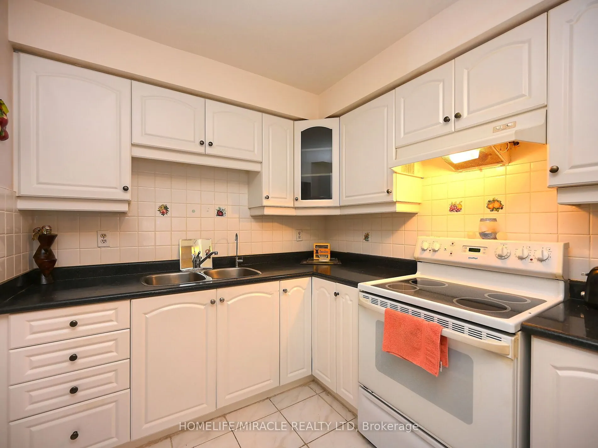 120 Collins Crescent W, #119