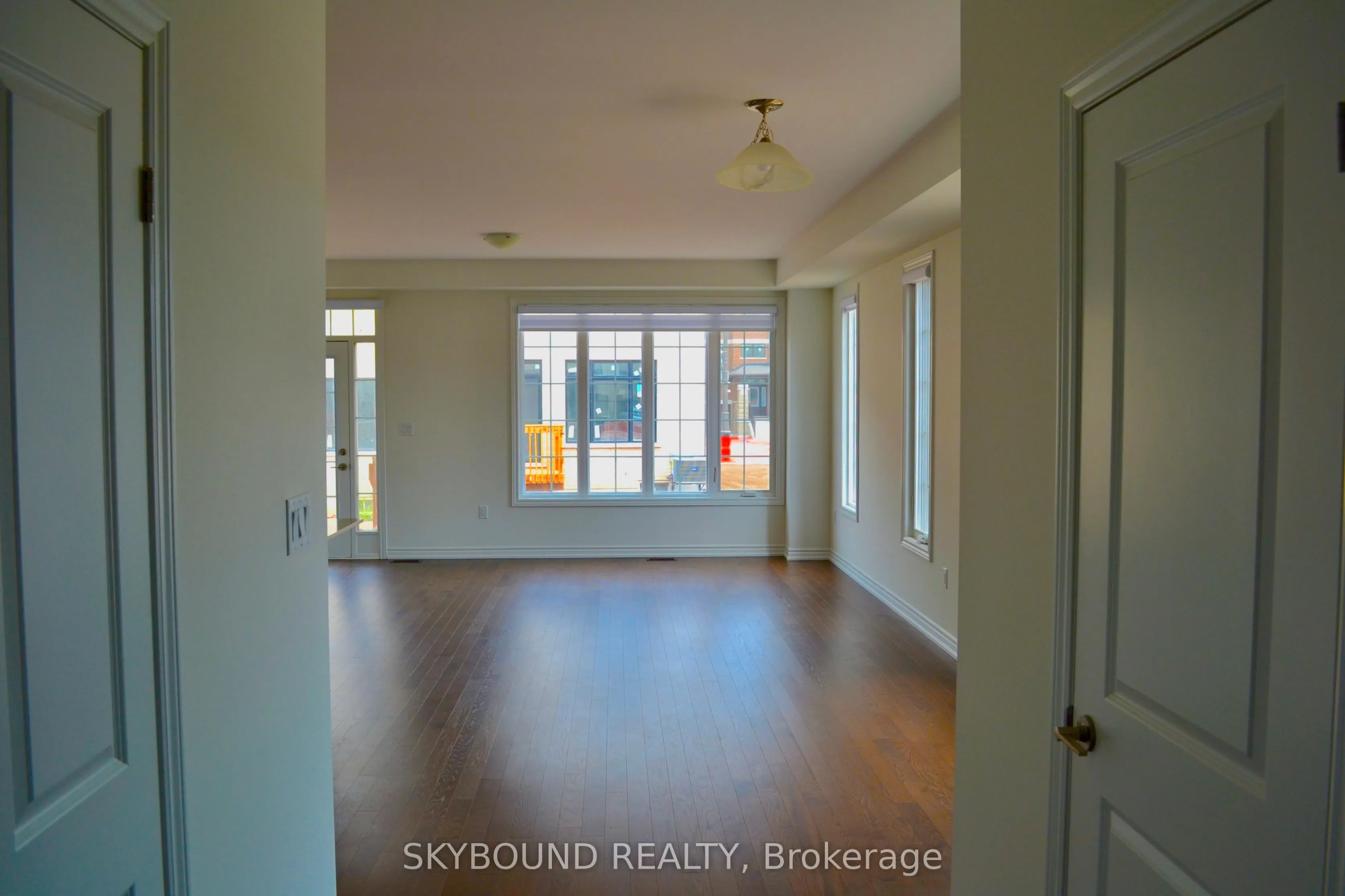 3063 Harvard Gardens