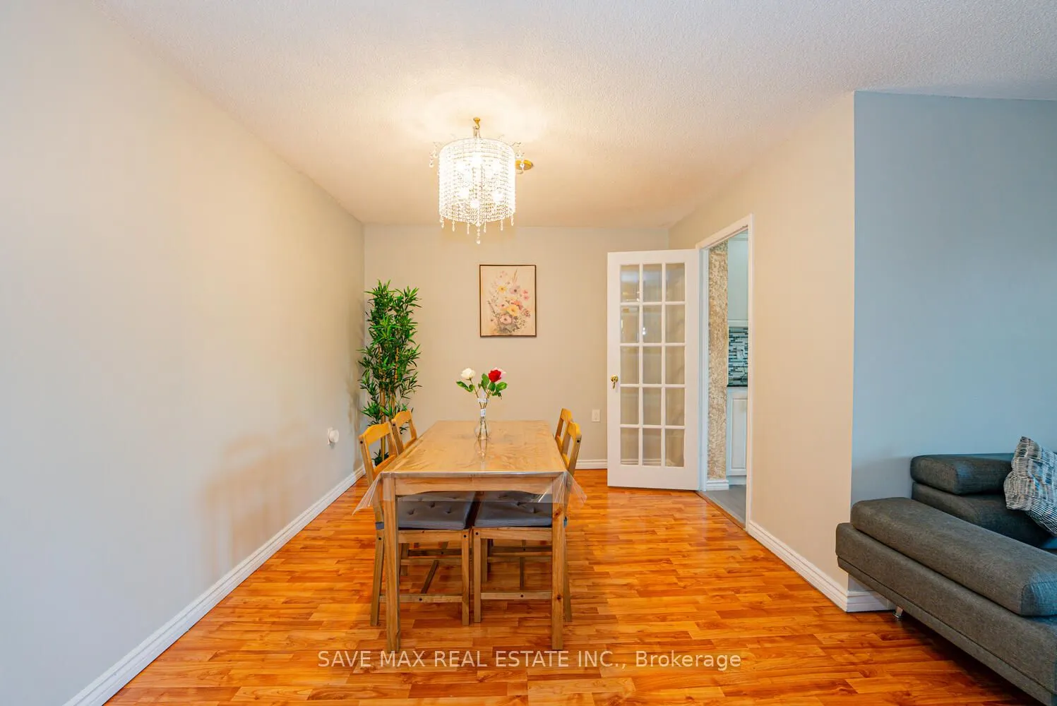 18 Knightsbridge Road, #304