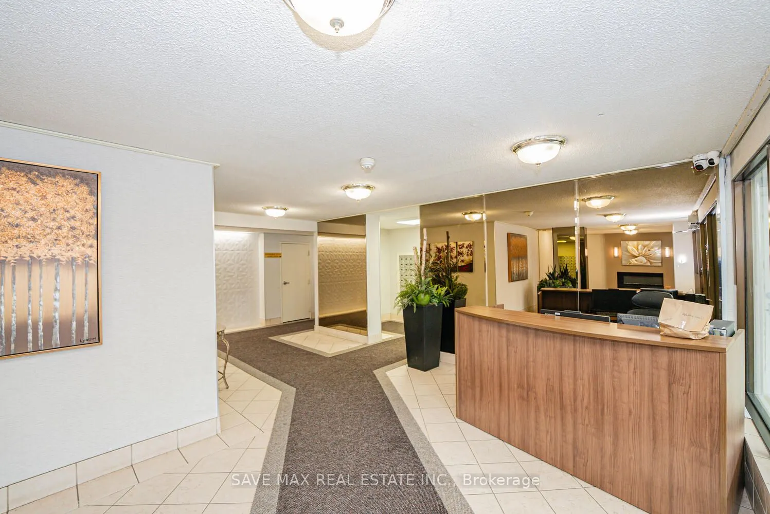 18 Knightsbridge Road, #304