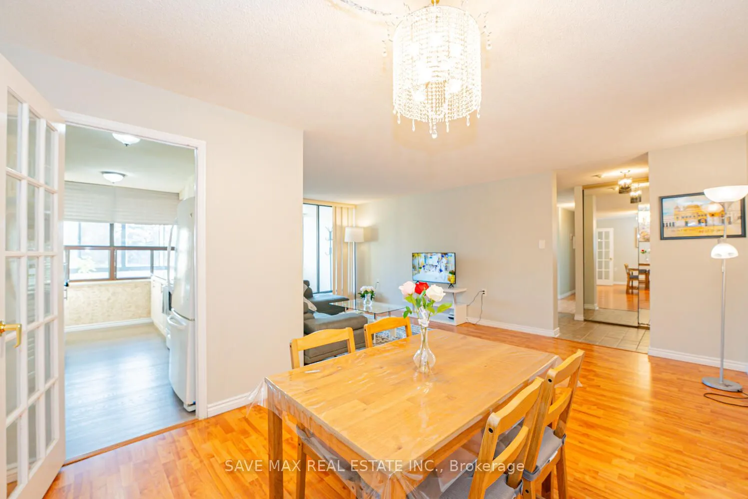 18 Knightsbridge Road, #304