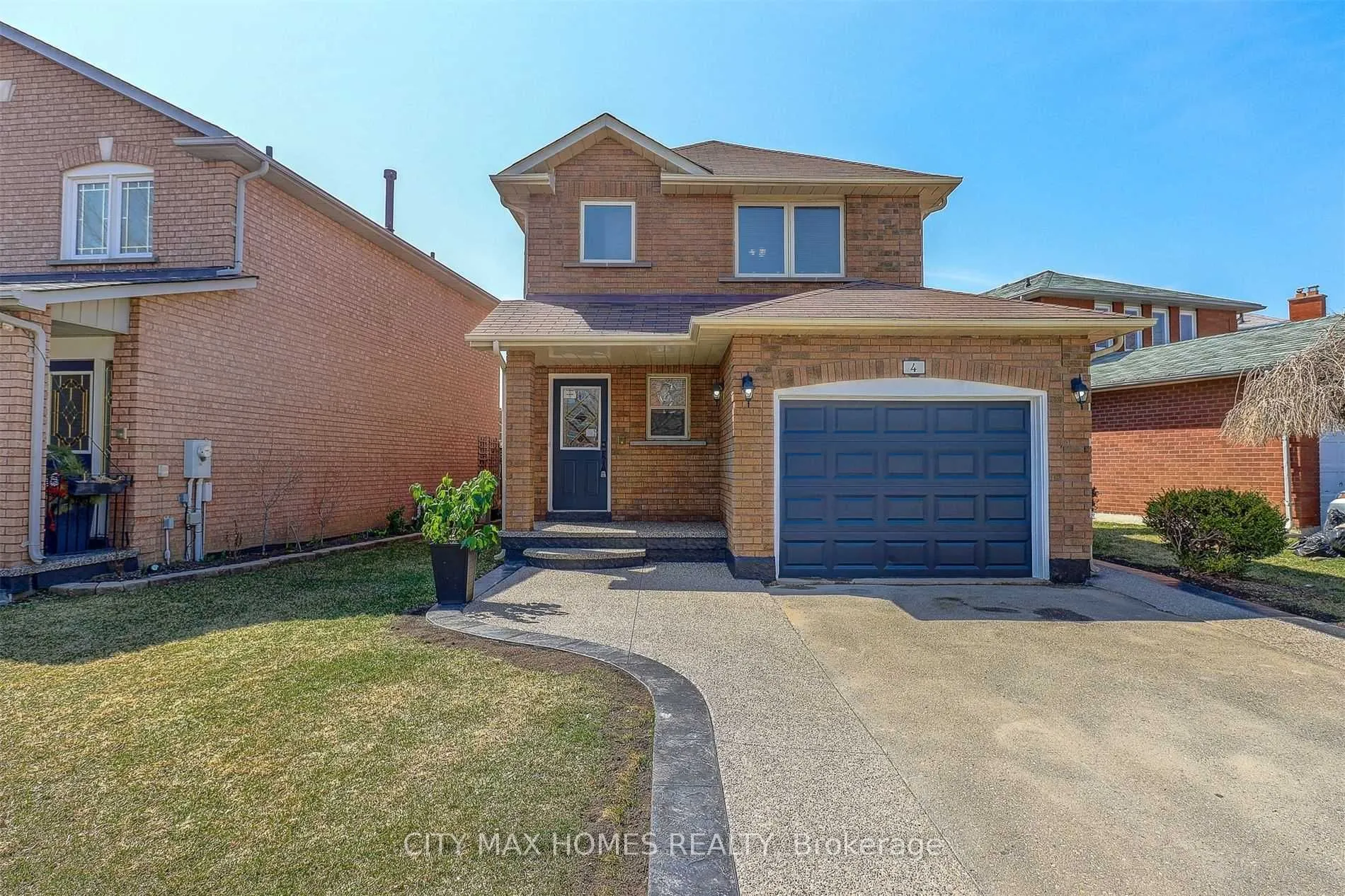 4 Cranberry Crescent