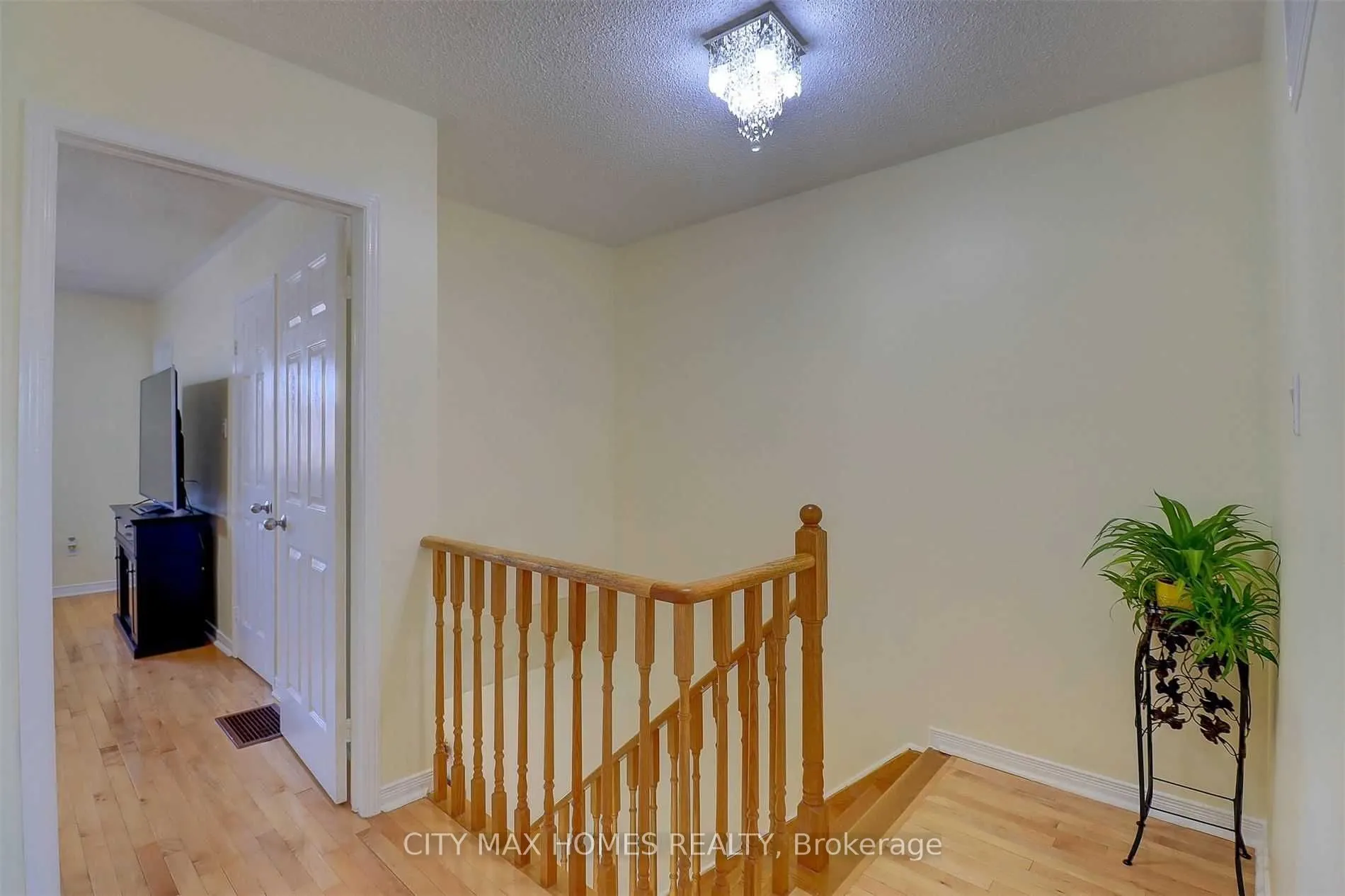 4 Cranberry Crescent