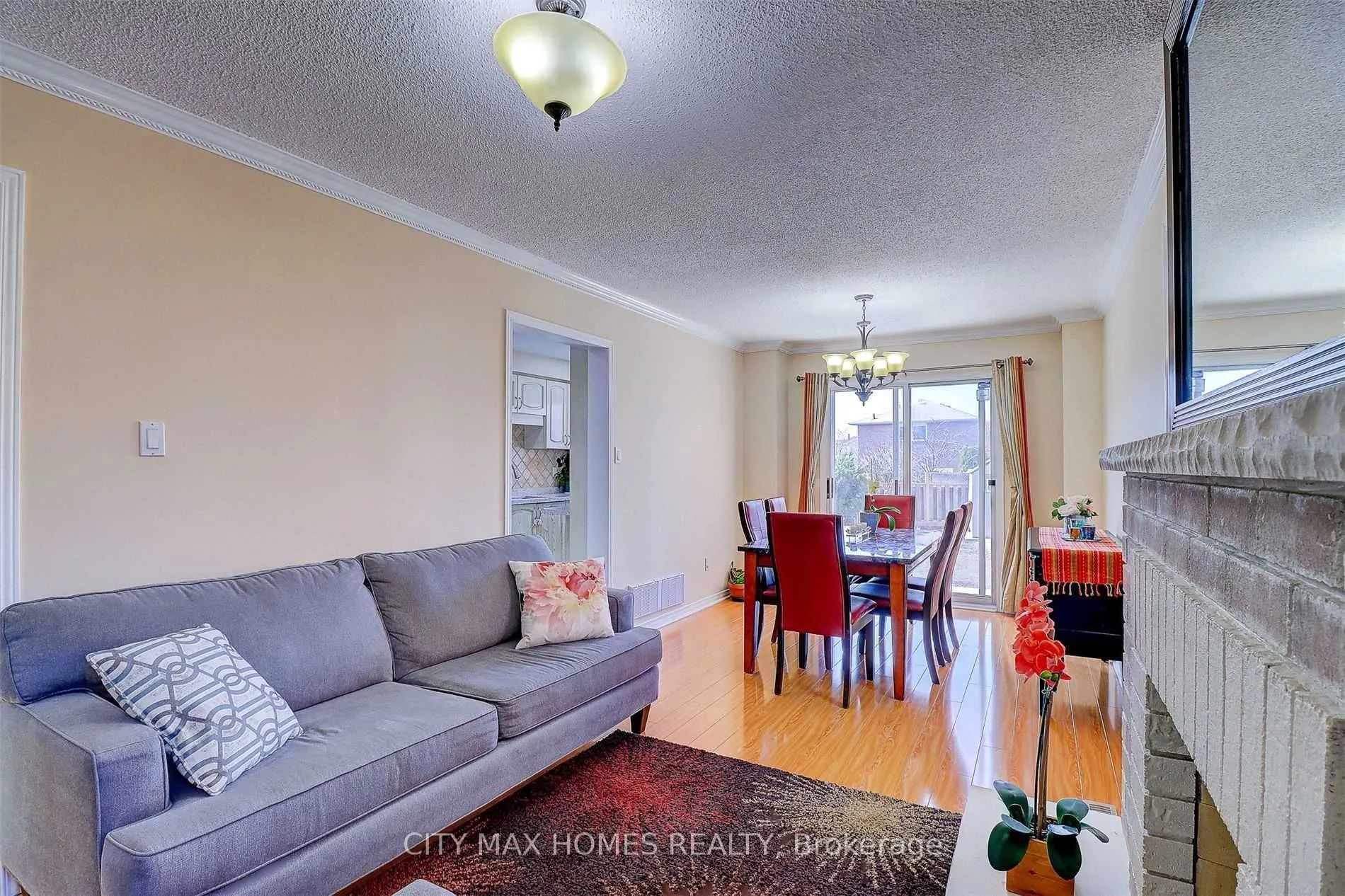 4 Cranberry Crescent