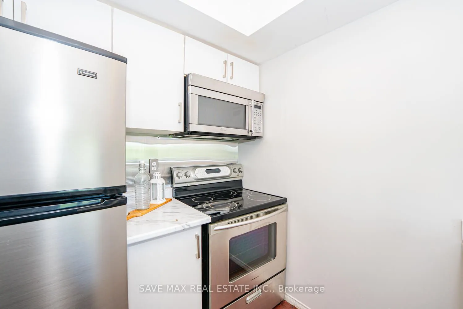103 Bristol Road E, #212