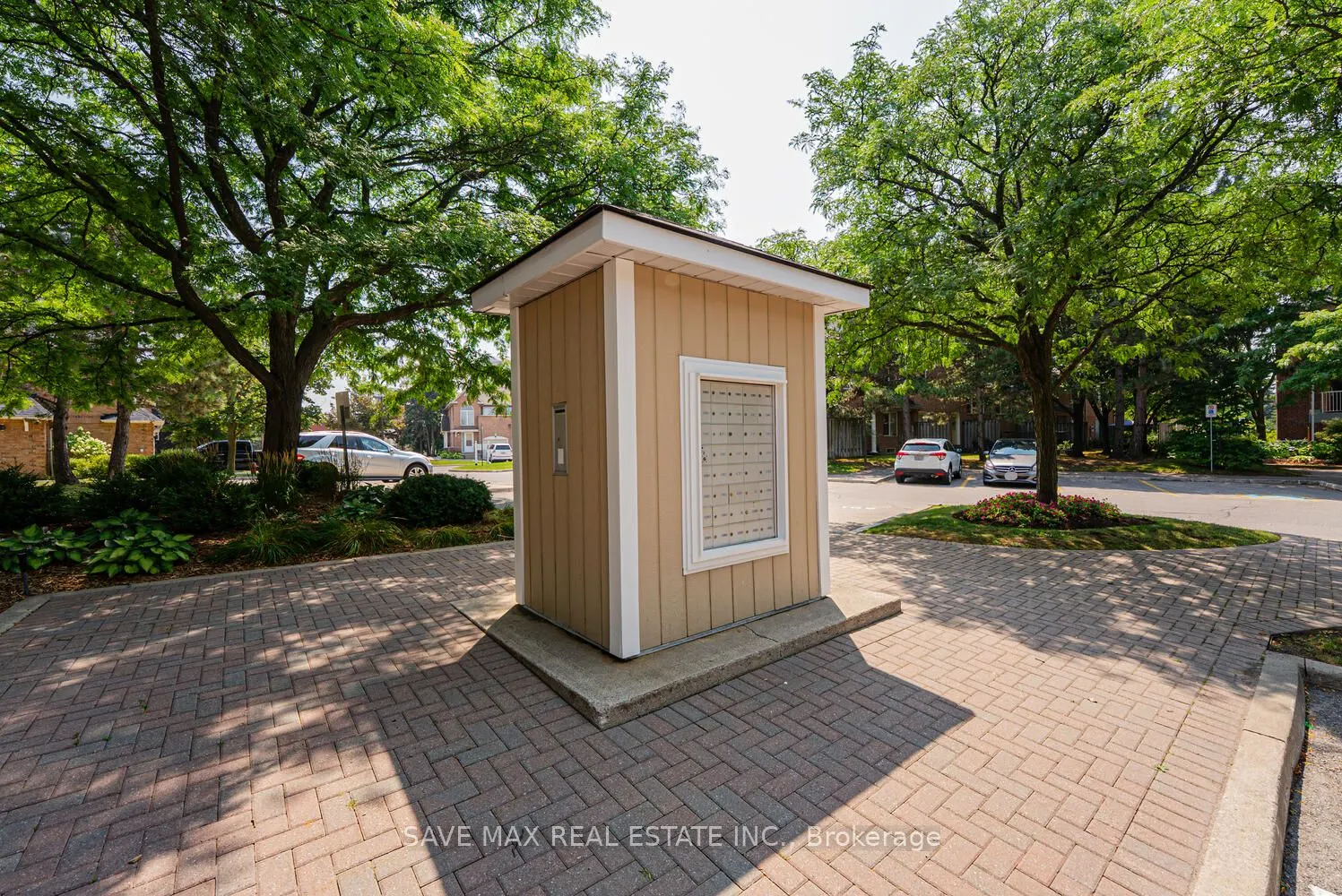103 Bristol Road E, #212
