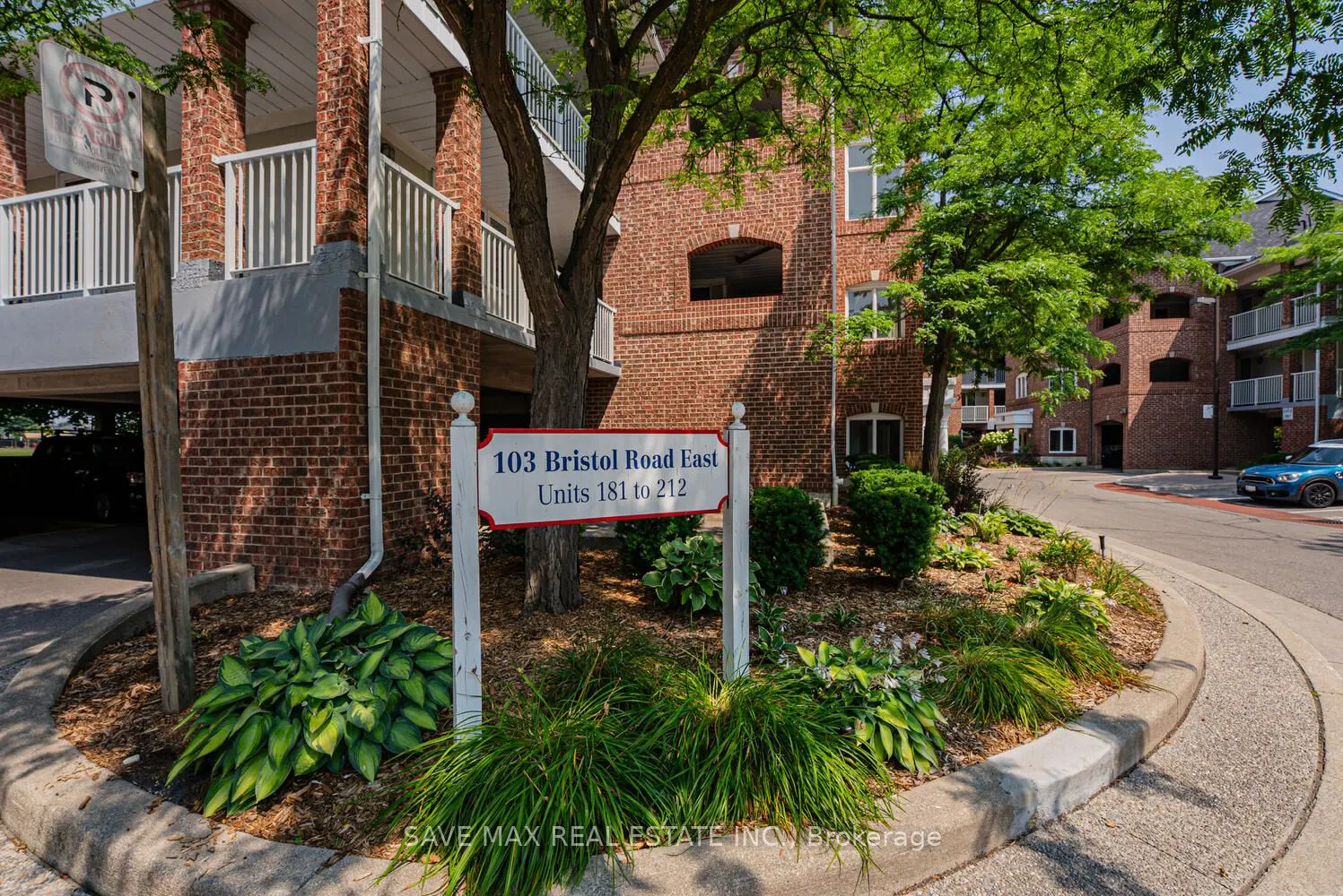 103 Bristol Road E, #212