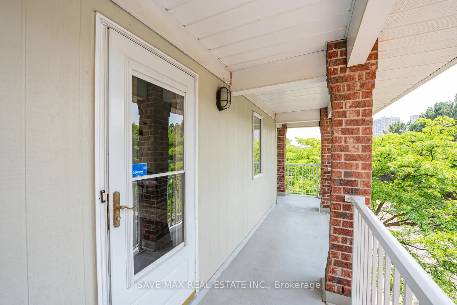 103 Bristol Road E, #212