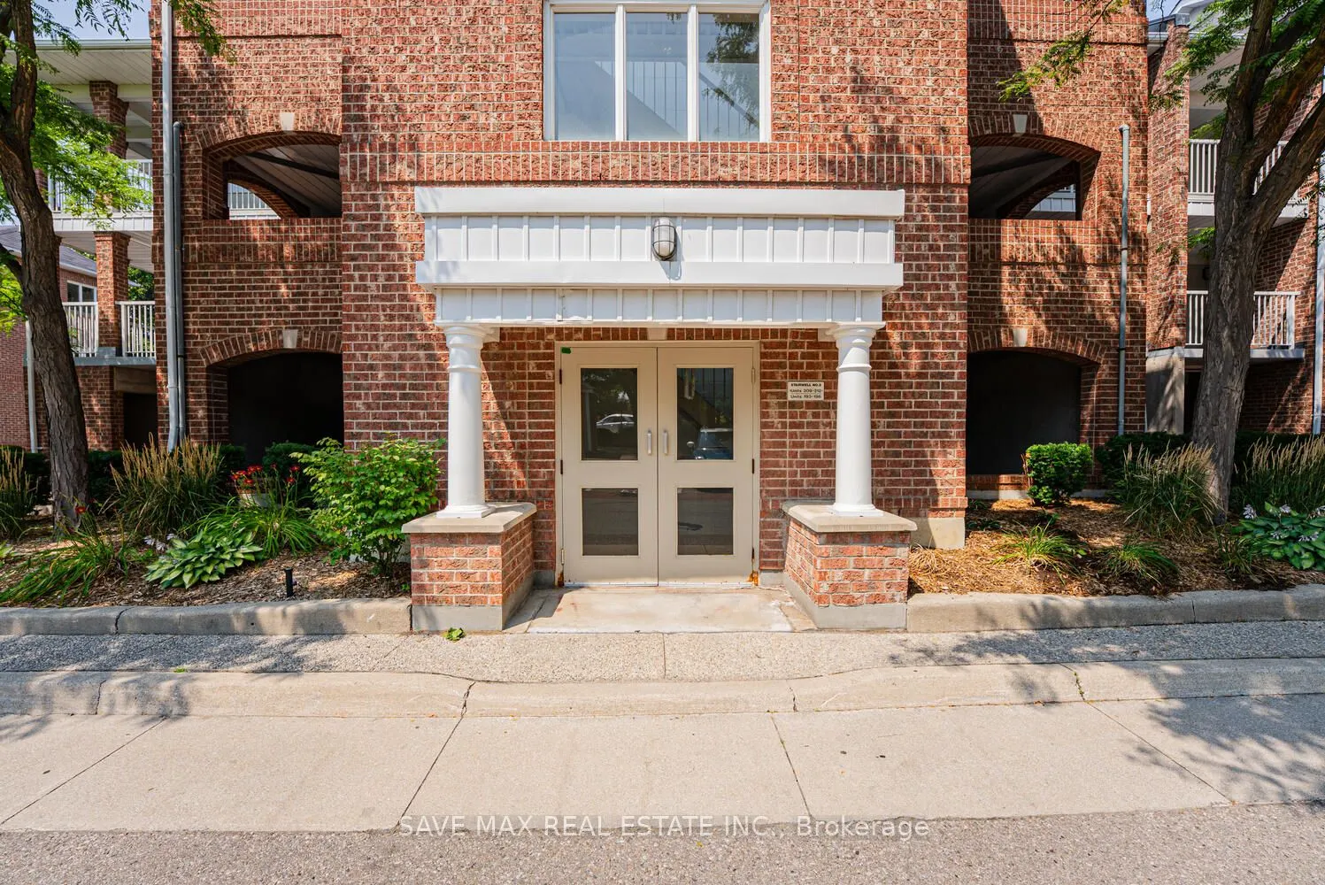103 Bristol Road E, #212