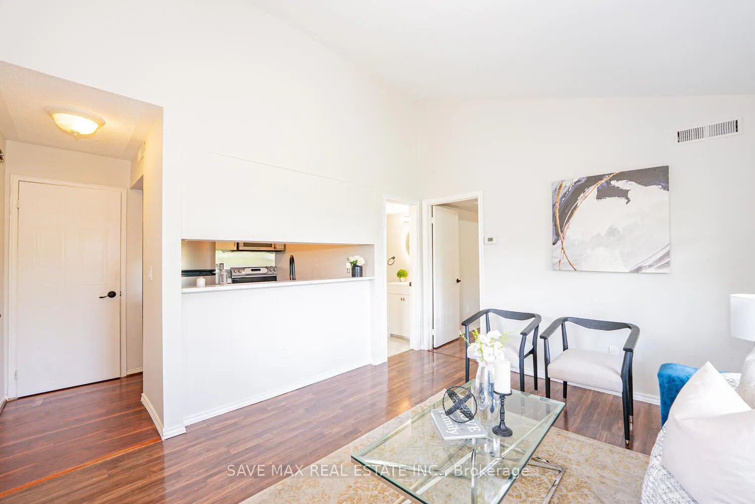 103 Bristol Road E, #212