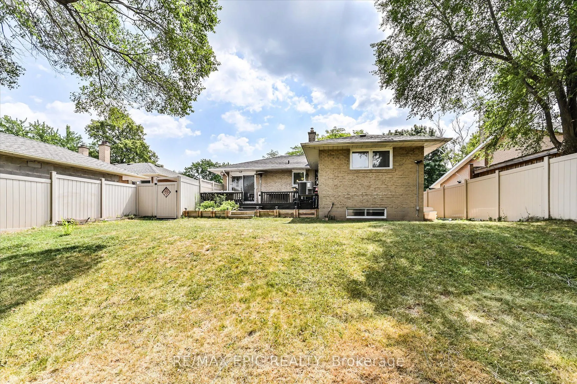 2683 TRUSCOTT Drive, #MAIN
