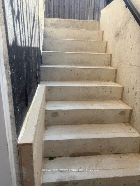 351 Greenless Circle, #Lower