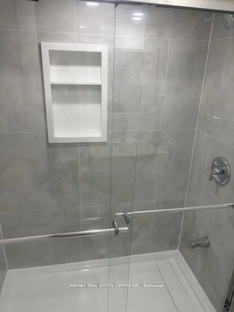 351 Greenless Circle, #Lower