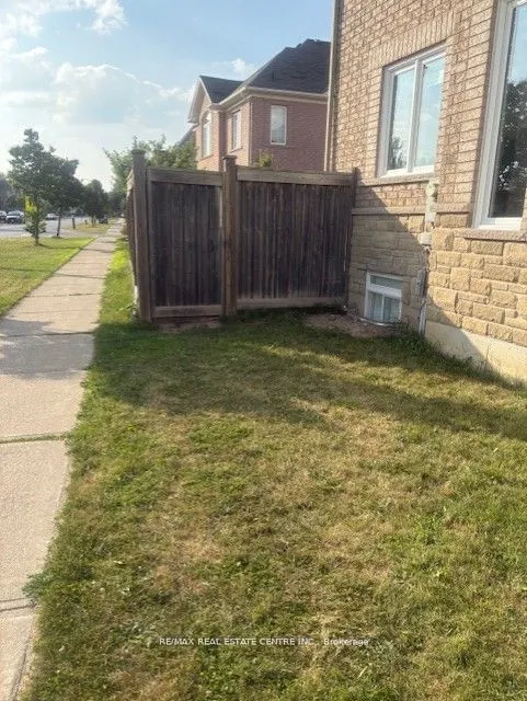 351 Greenless Circle, #Lower