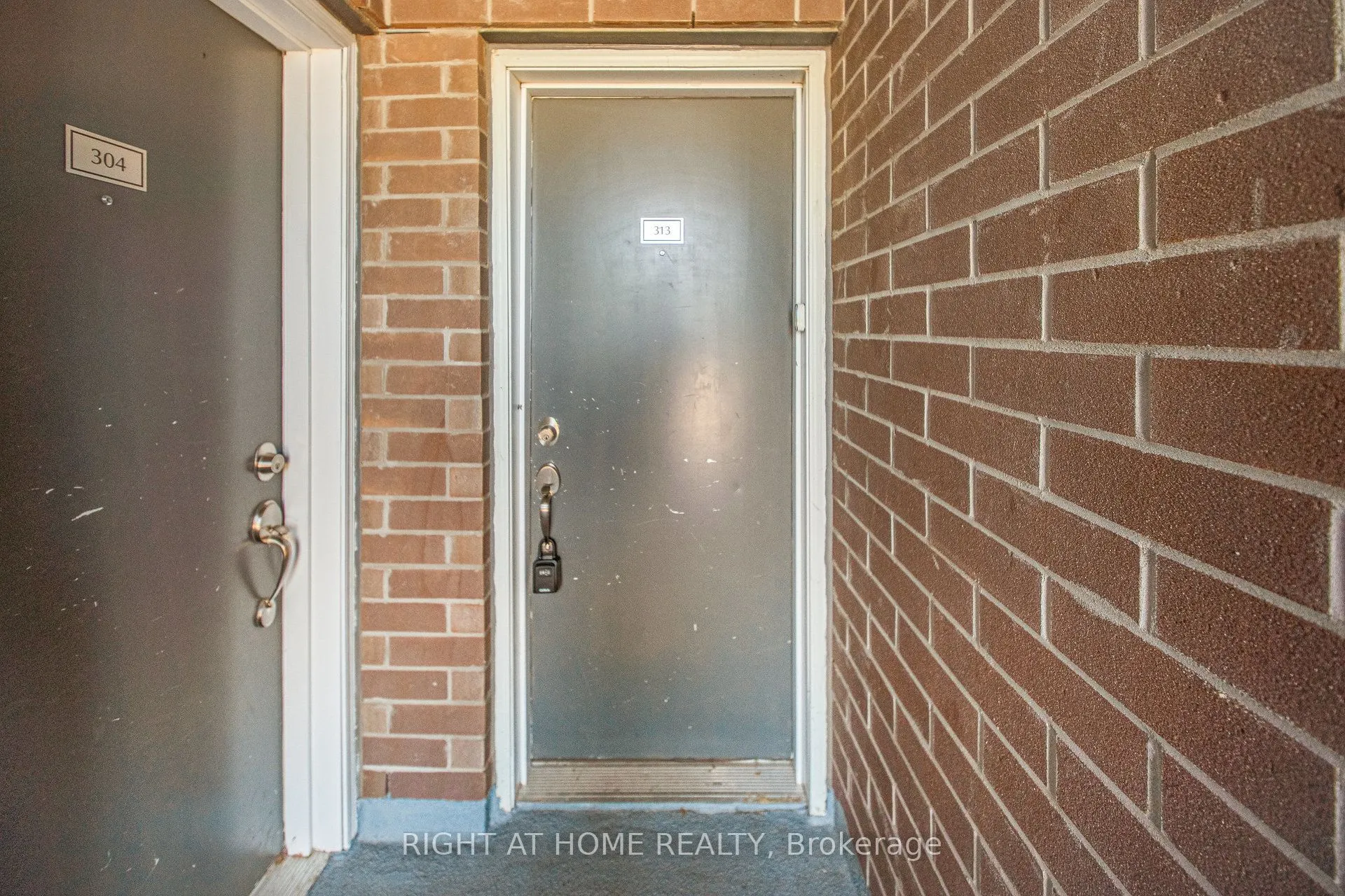 3058 Sixth Line, #313