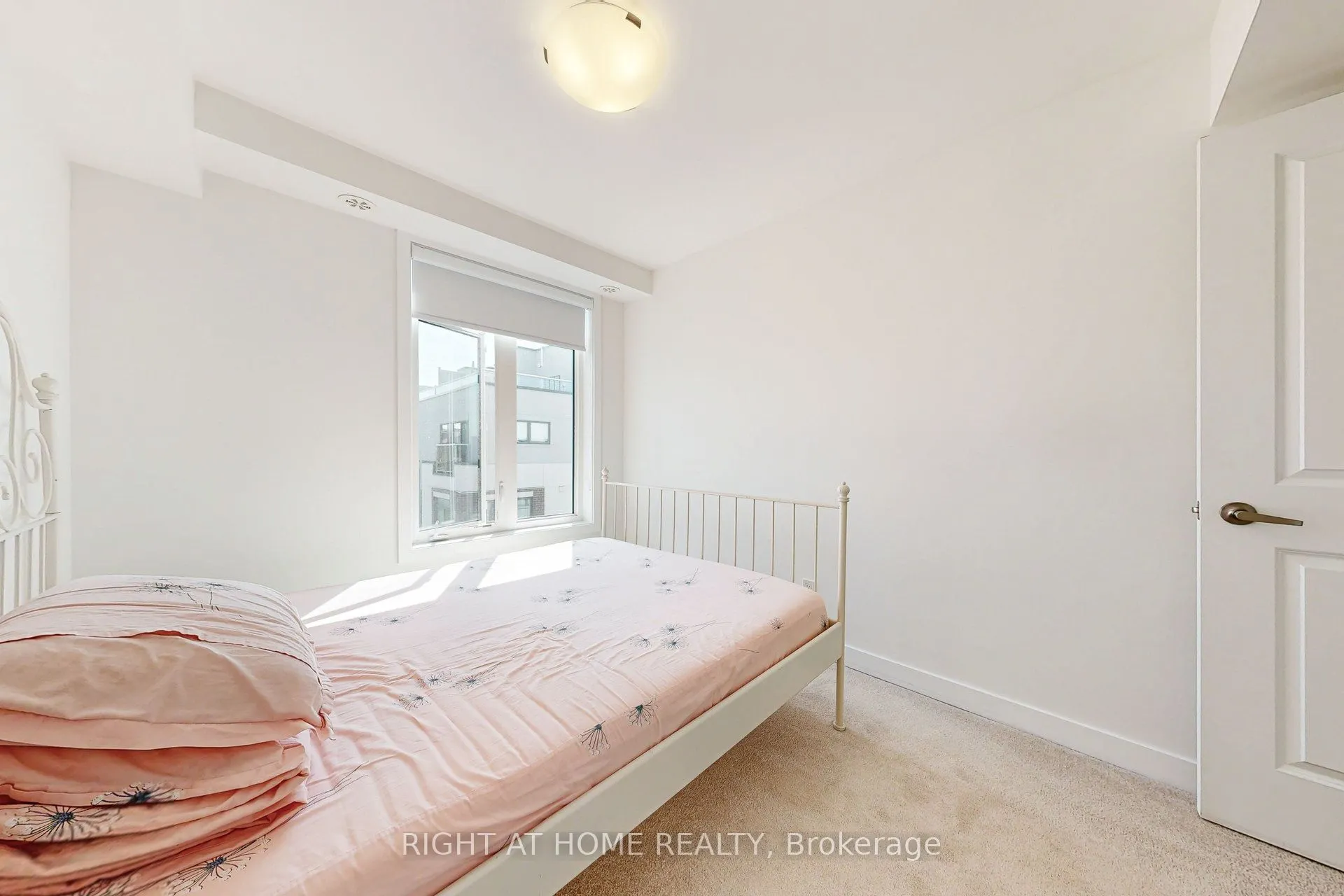 3058 Sixth Line, #313