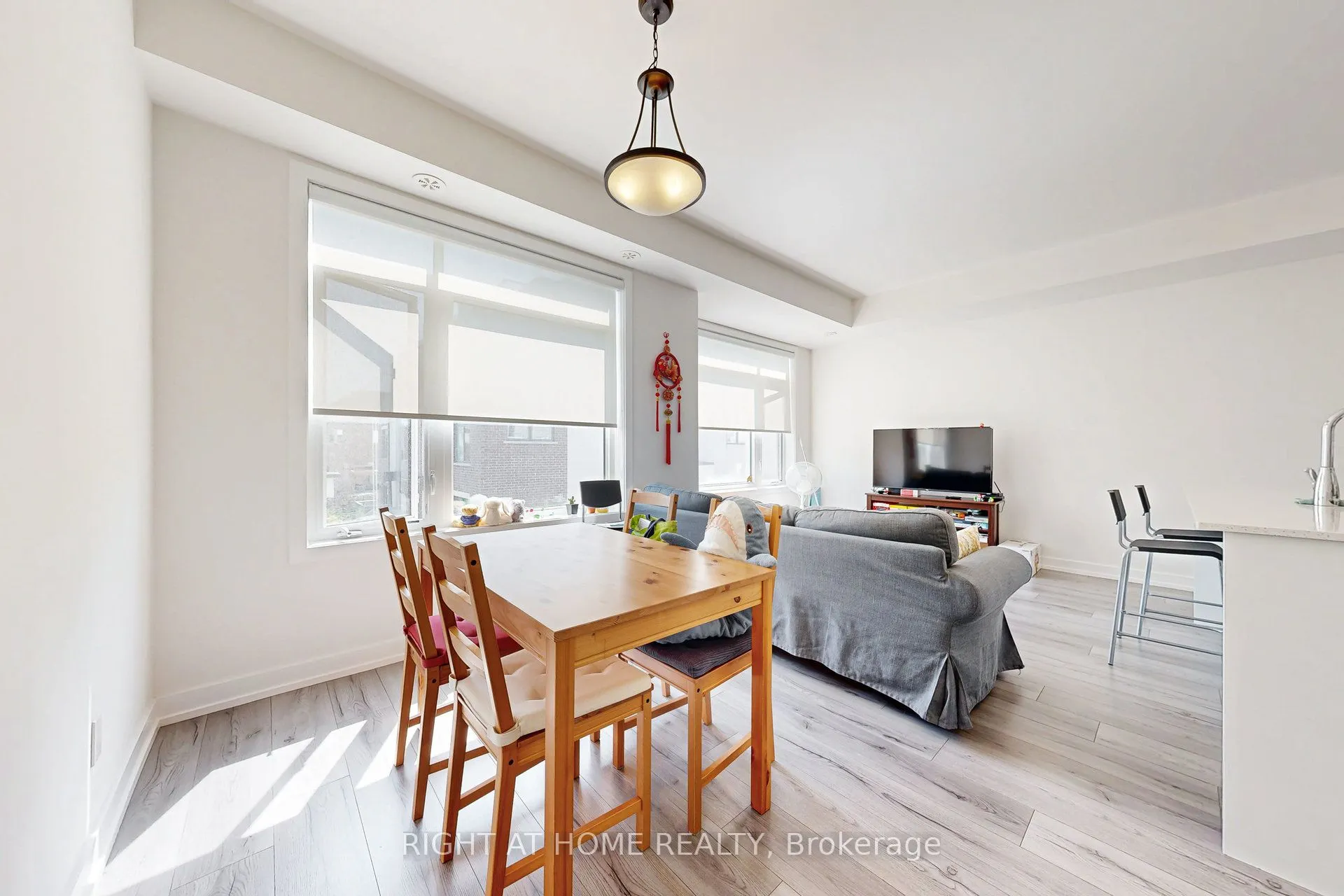 3058 Sixth Line, #313